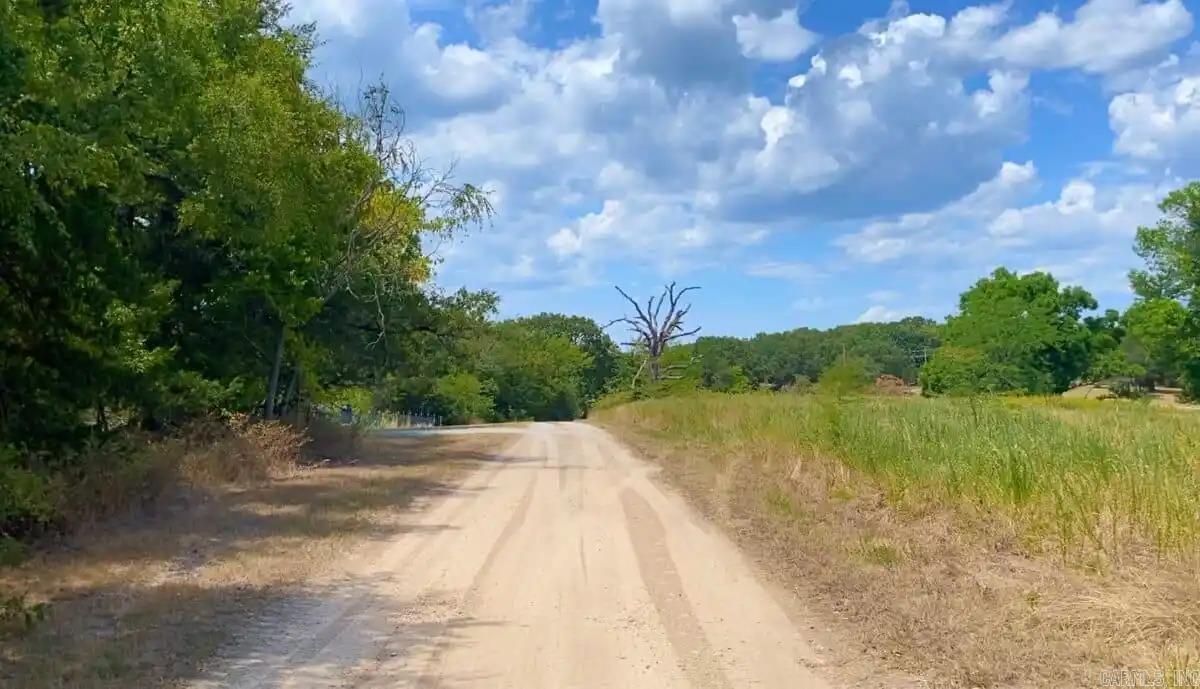 000 Cedar Creek  Diamond City, AR