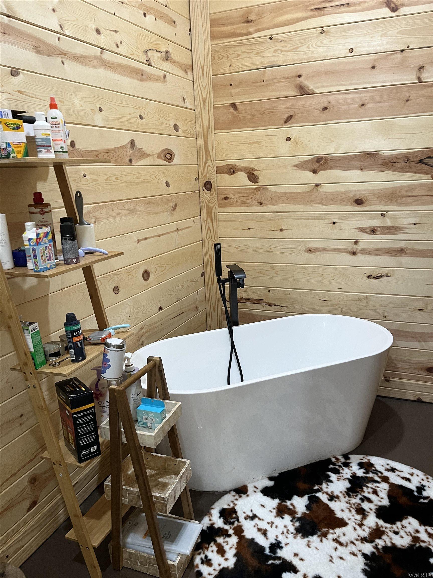 894 CR 792  Brookland, AR