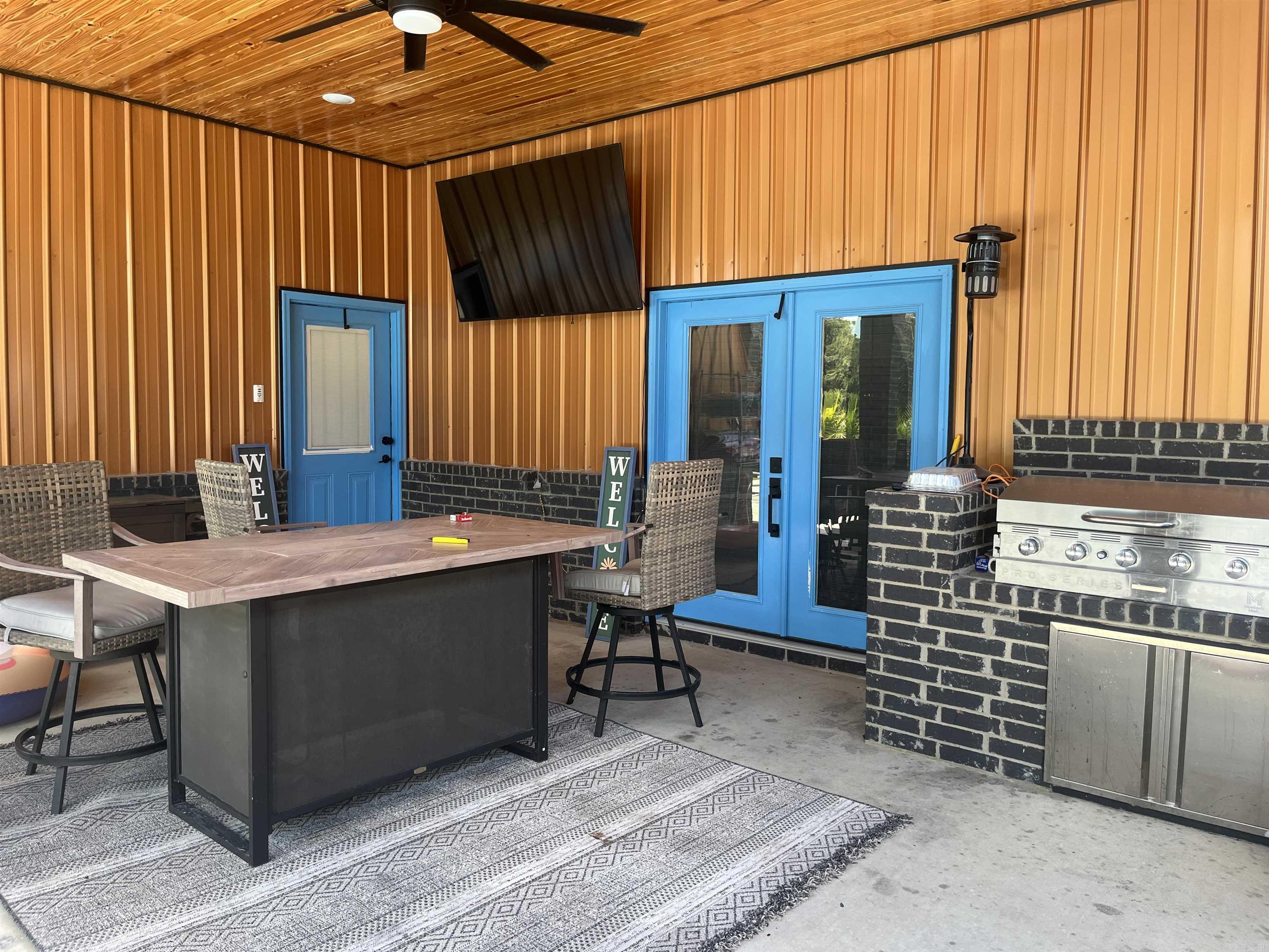 894 CR 792  Brookland, AR