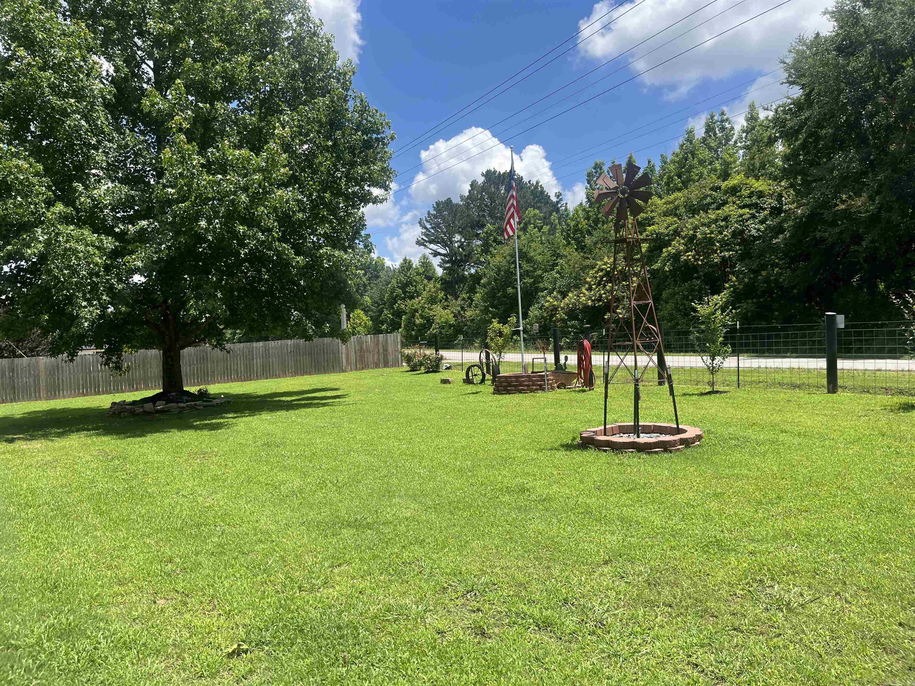 894 CR 792  Brookland, AR