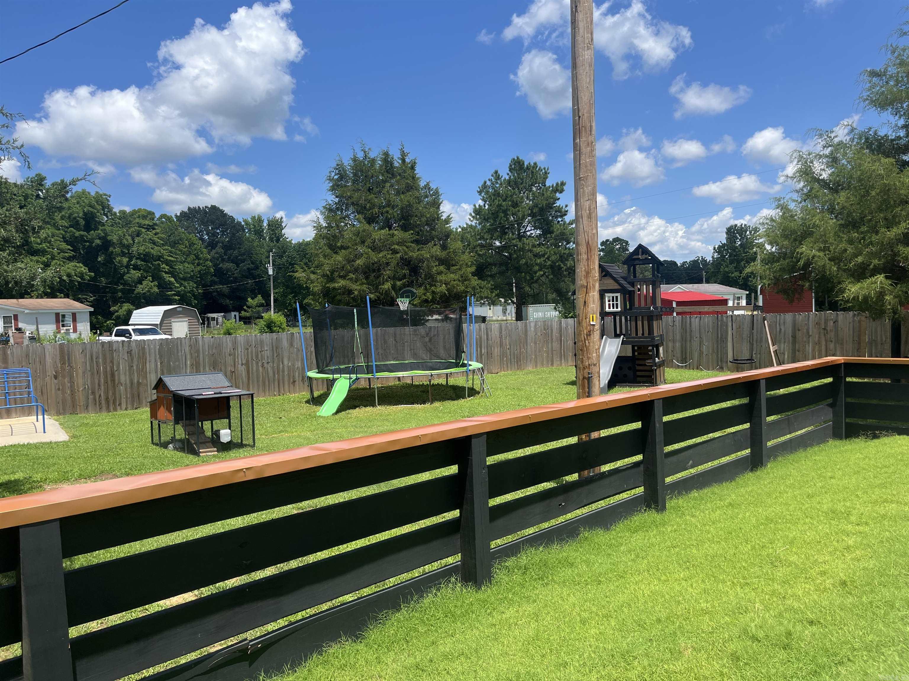 894 CR 792  Brookland, AR