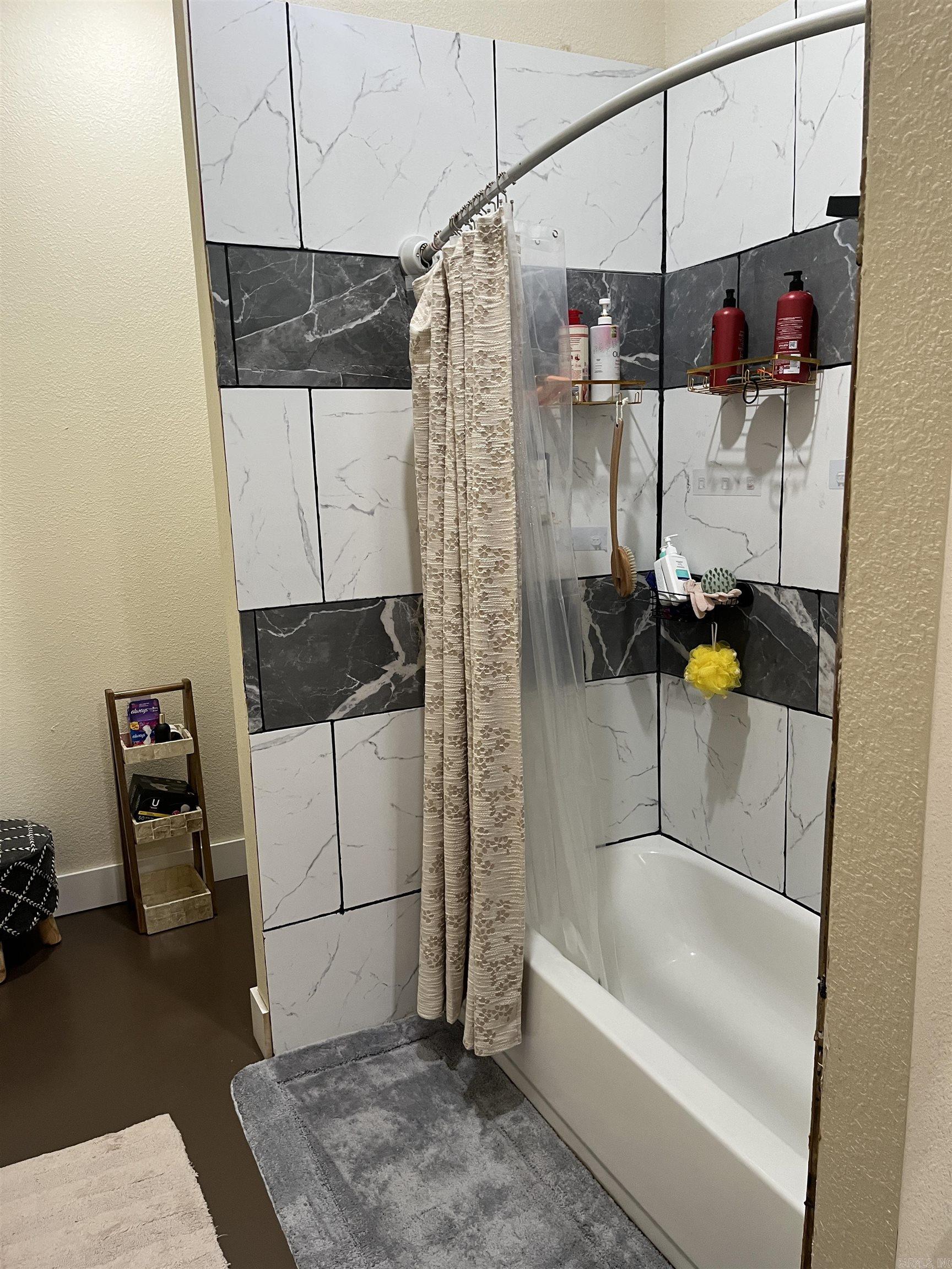 894 CR 792  Brookland, AR