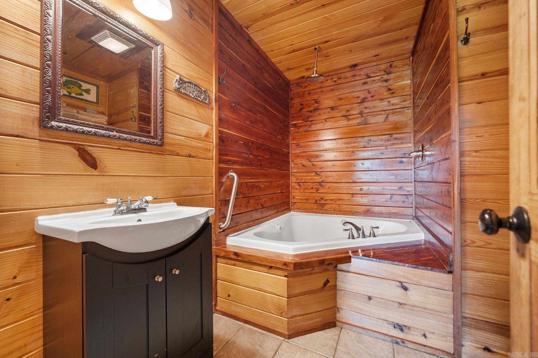 80 Peachtree  Glenwood, AR