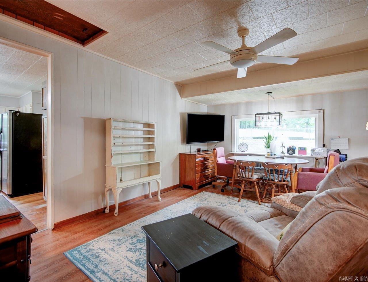 32 Cinnamon Lane Mount Ida, AR 71957