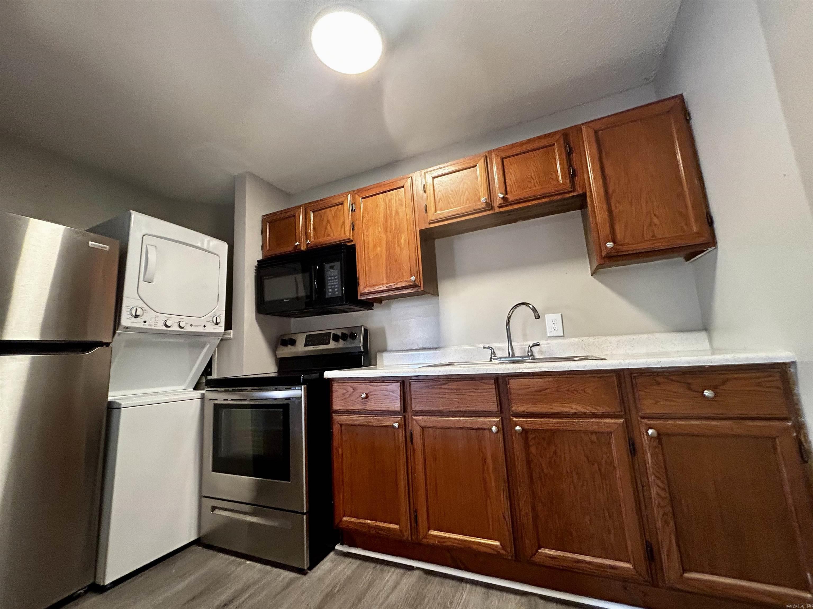 205 W Woodruff  Searcy, AR