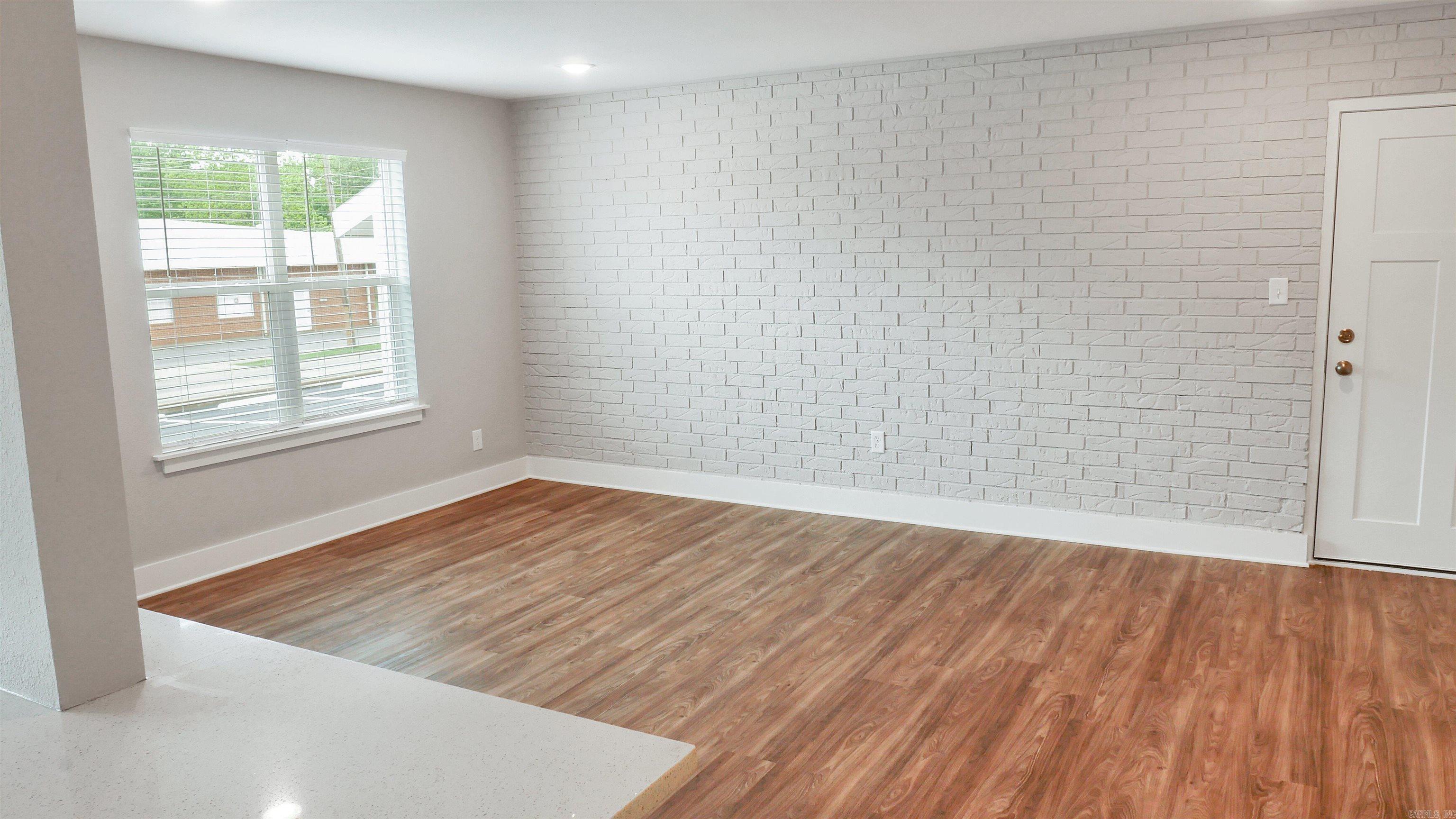 300 W Pleasure  Searcy, AR