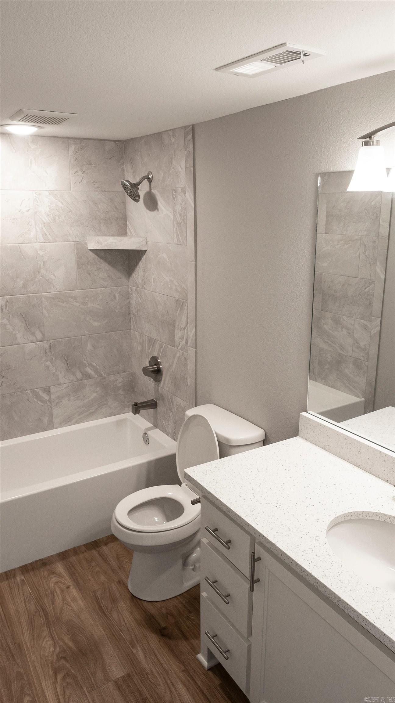 300 W Pleasure  Searcy, AR