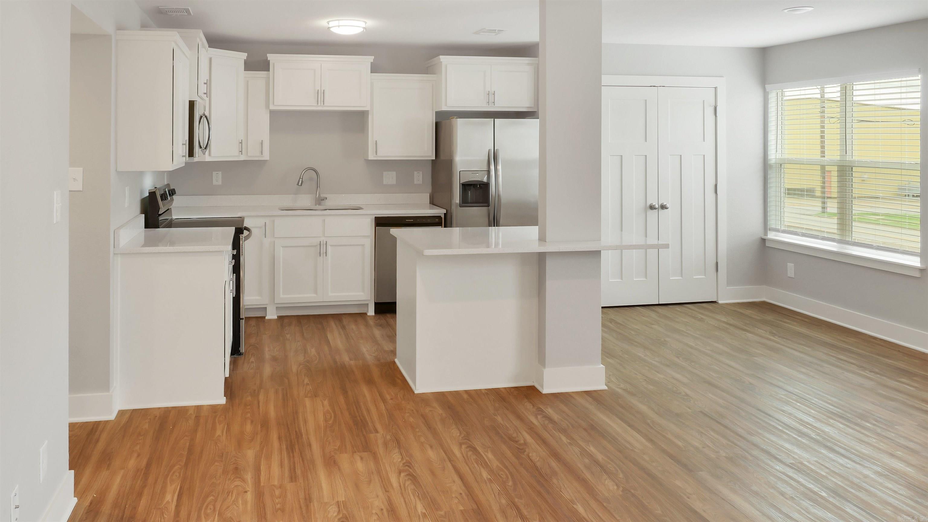 300 W Pleasure  Searcy, AR