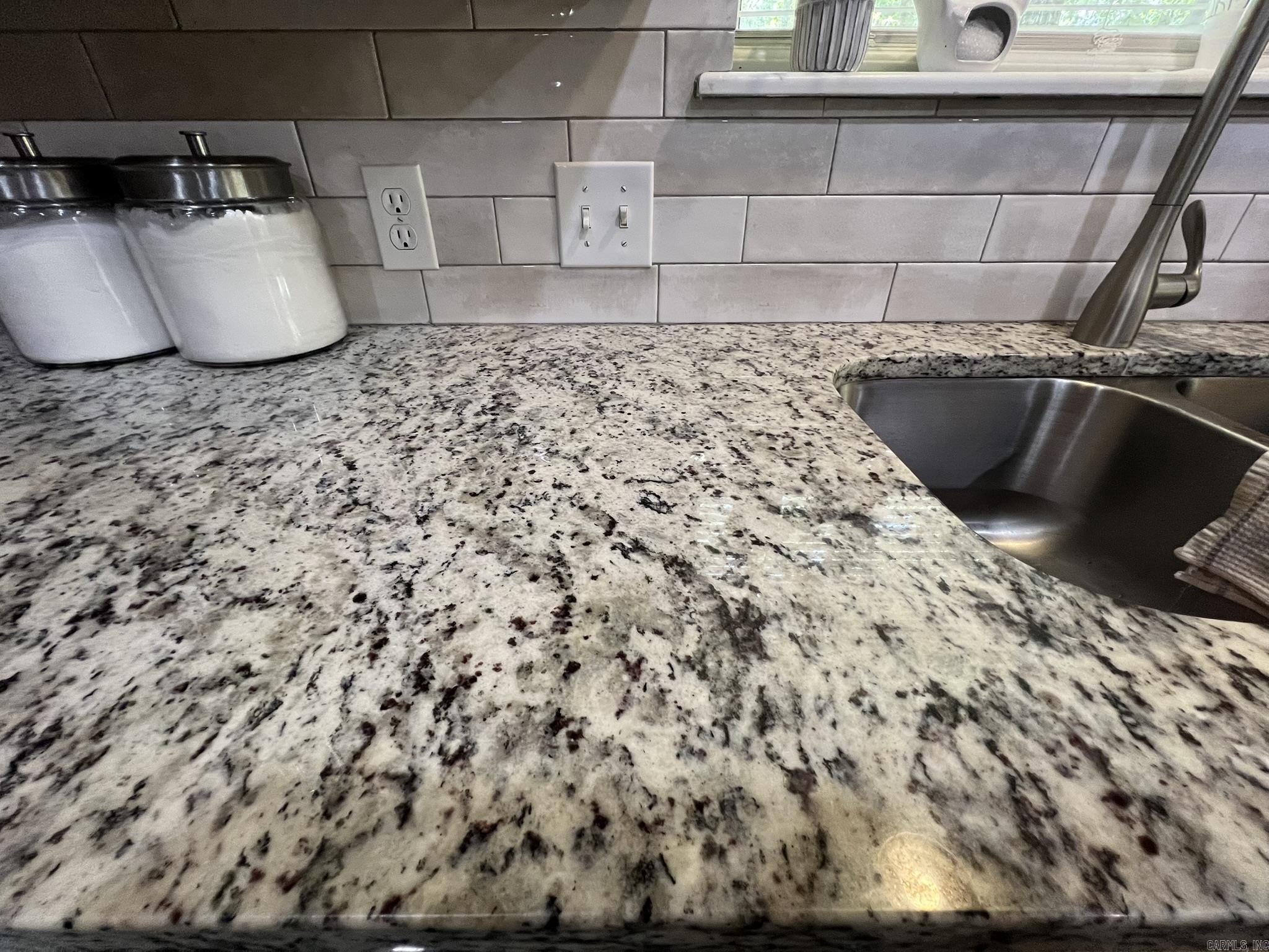 301 Pin Oak Mena, AR 71953