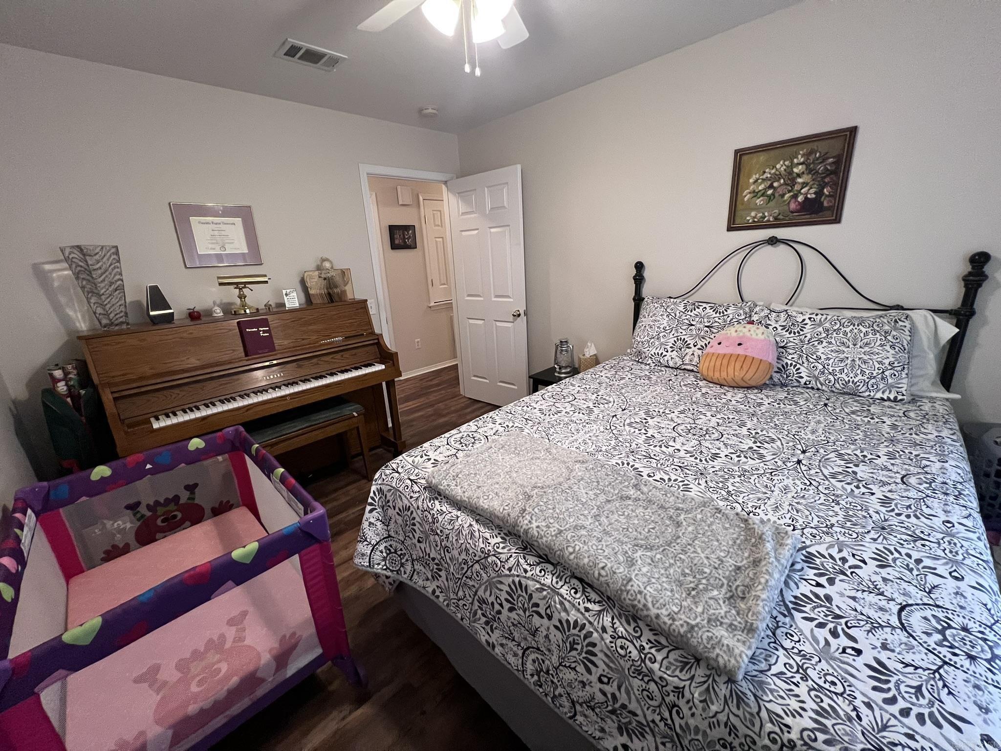 301 Pin Oak Mena, AR 71953