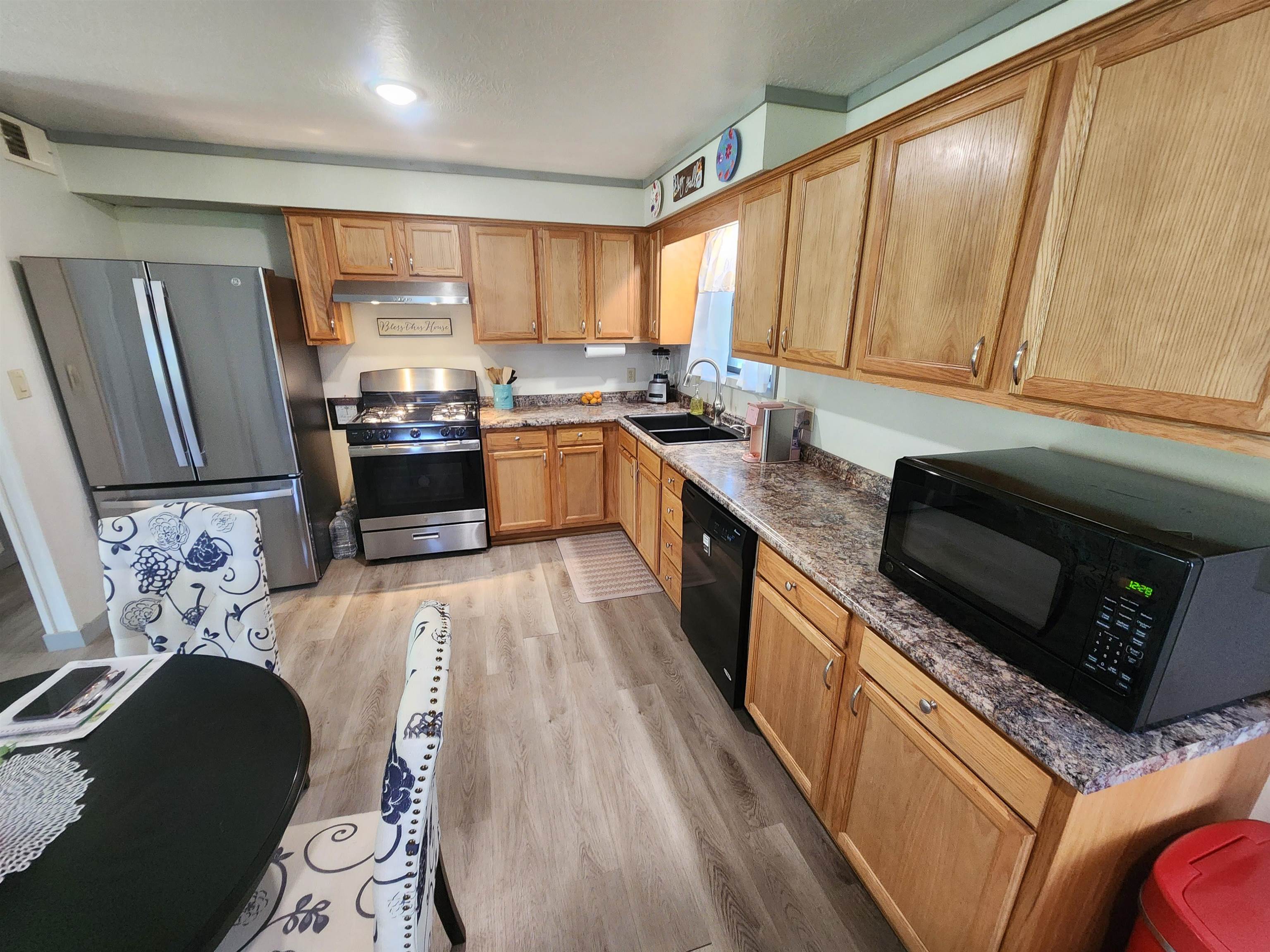 110 Peace Valley  Ash Flat, AR