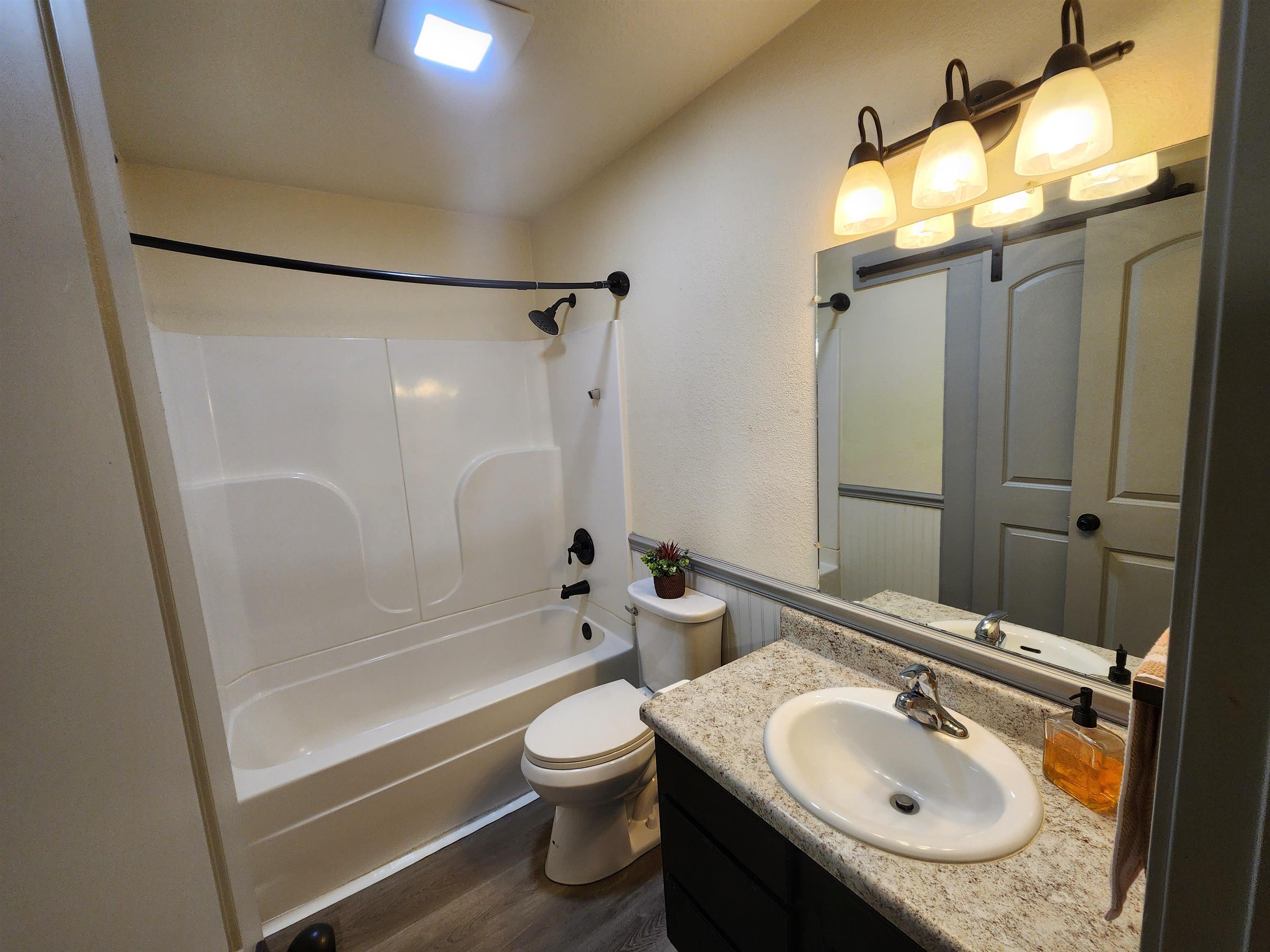 110 Peace Valley  Ash Flat, AR