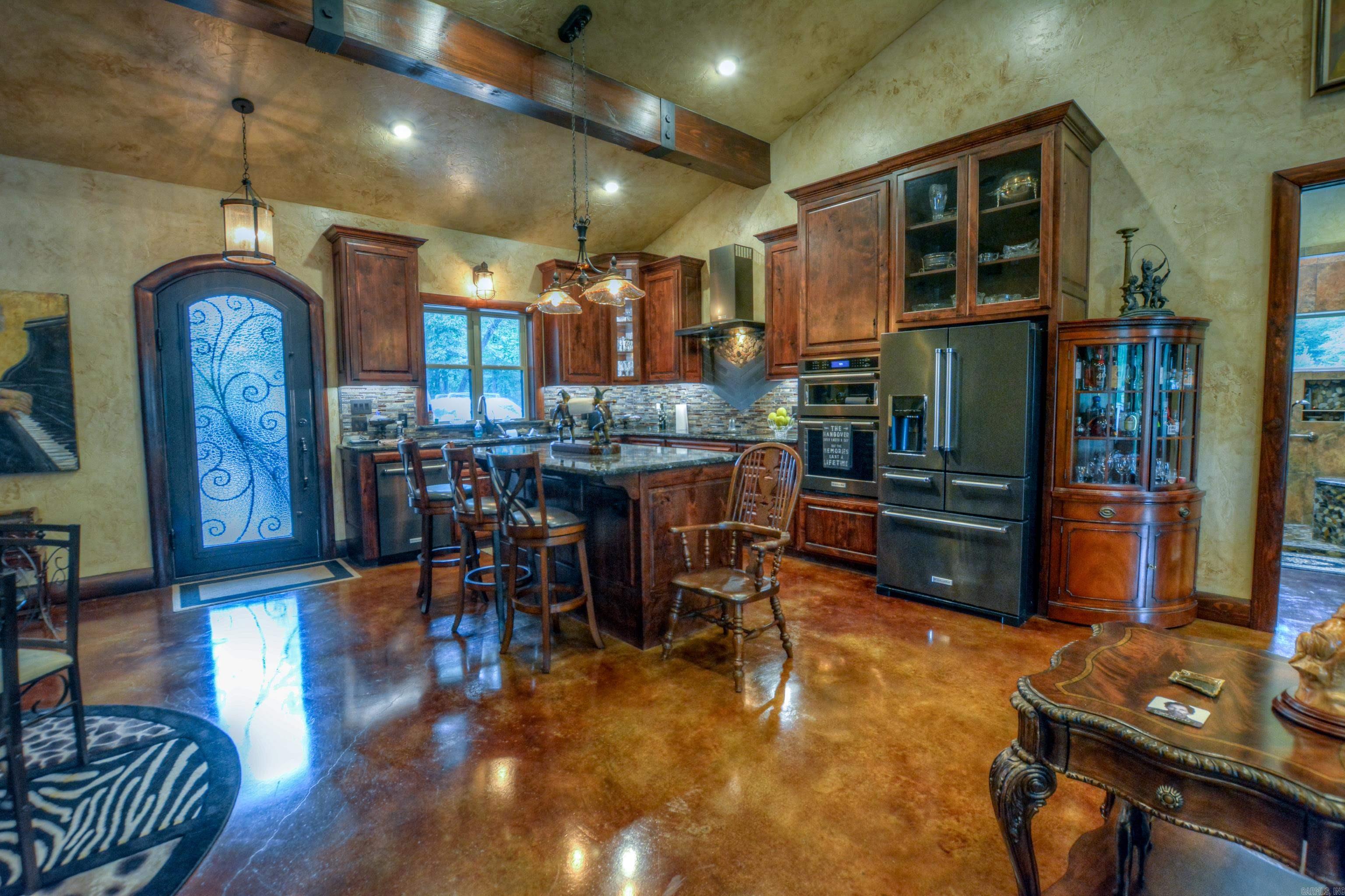 168 Golden Oak Place Hot Springs, AR 71913