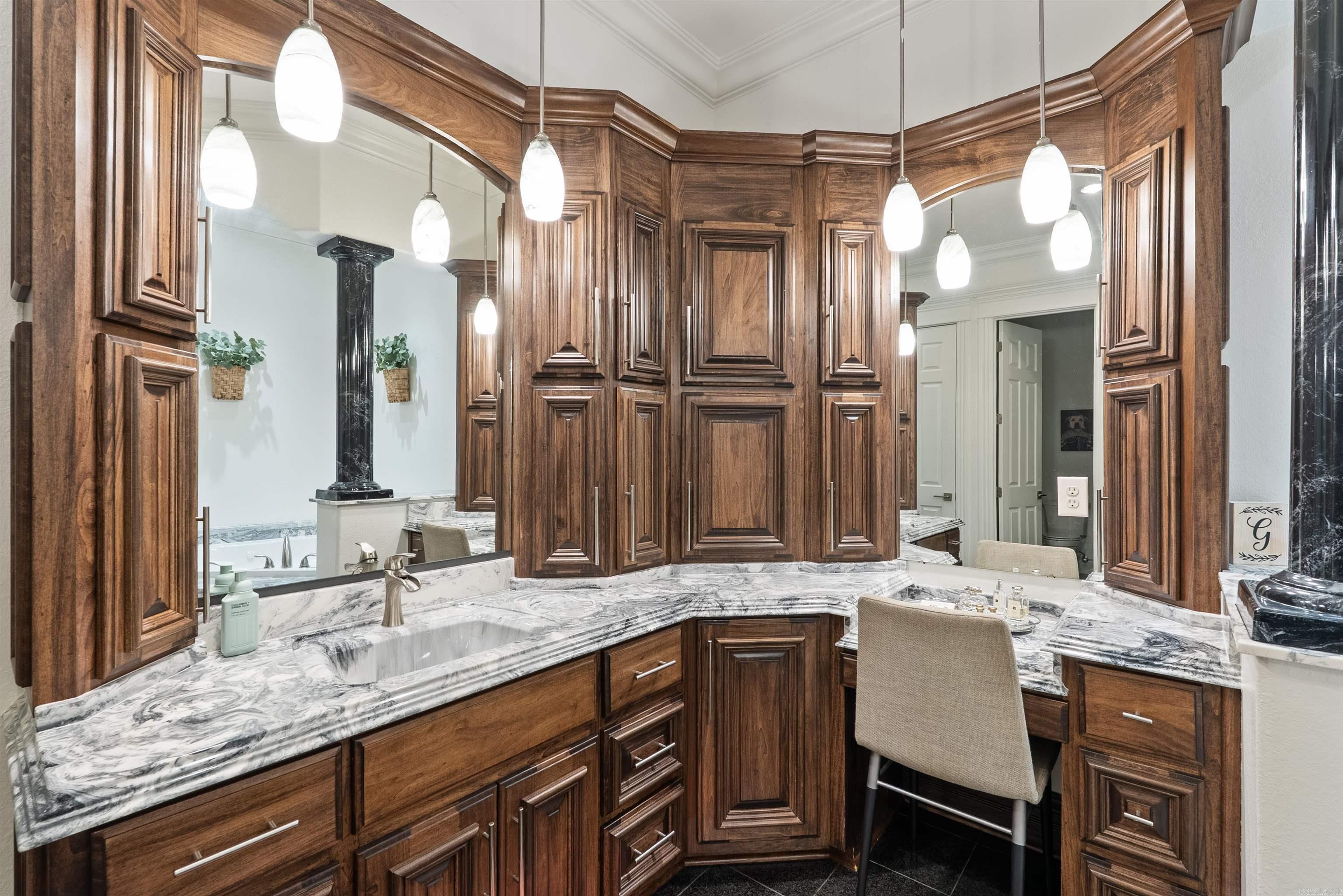 5090 Oakhurst Way Conway, AR 72034