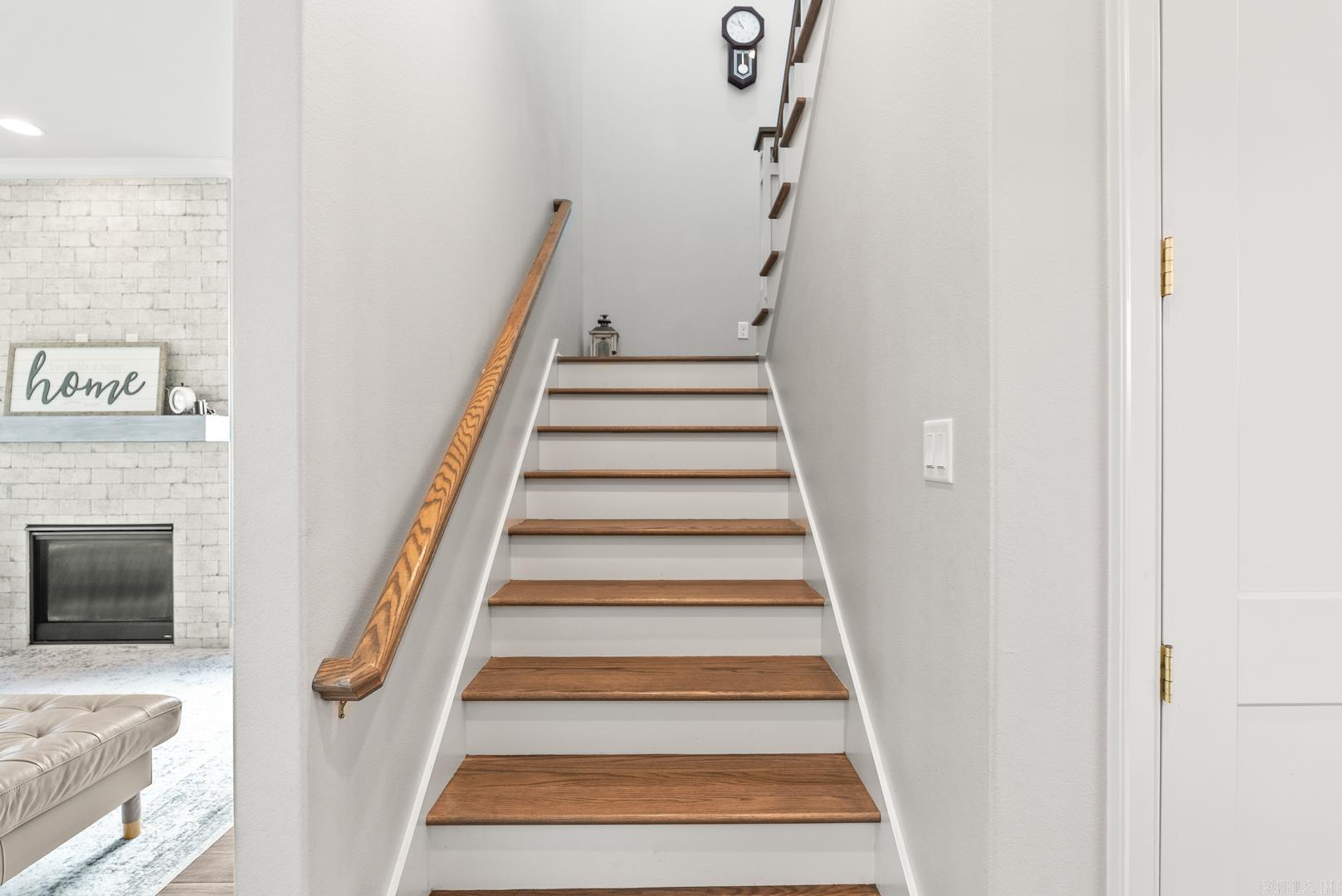 301 Kanis Ridge Dr Little Rock, AR 72223