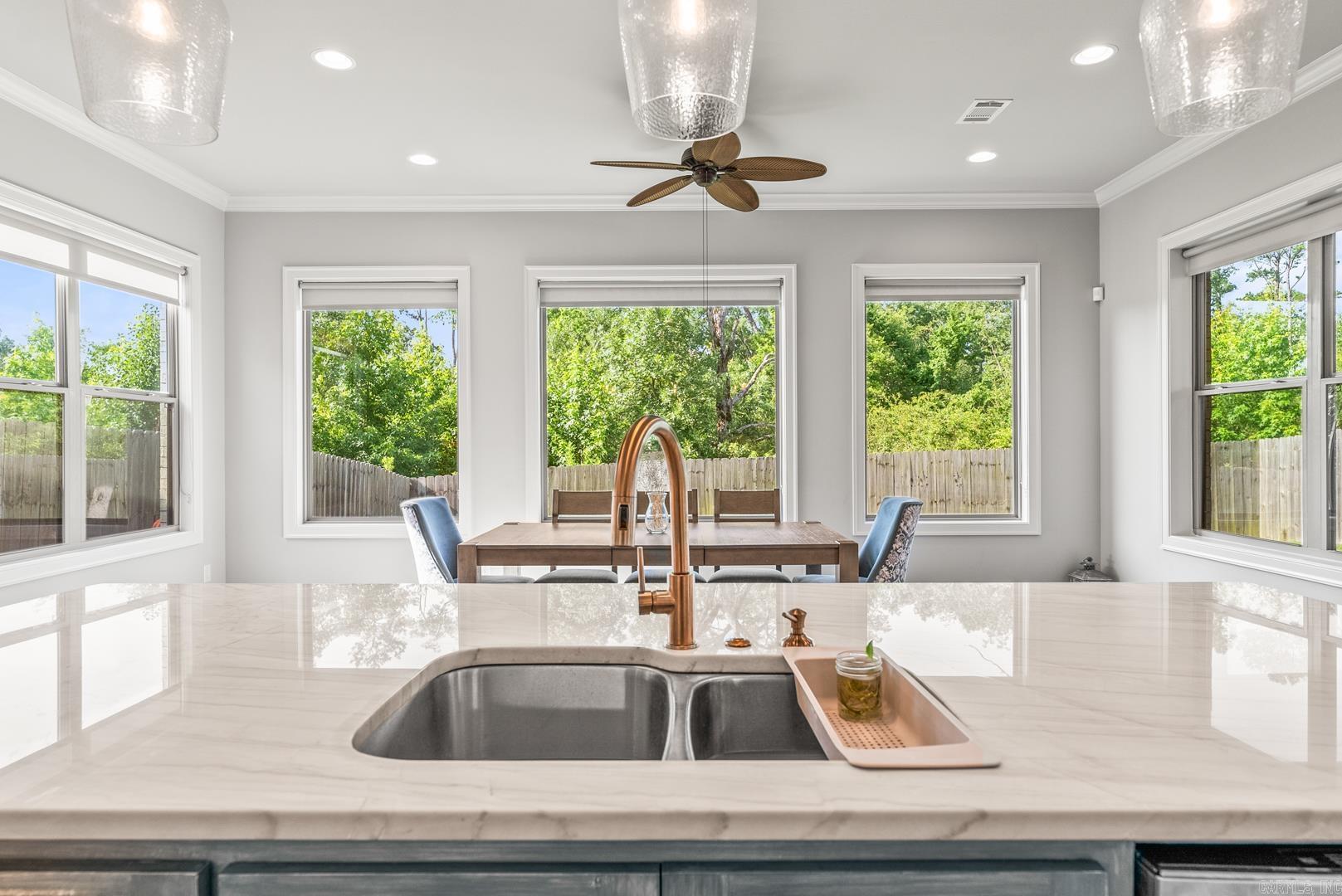 301 Kanis Ridge Dr Little Rock, AR 72223