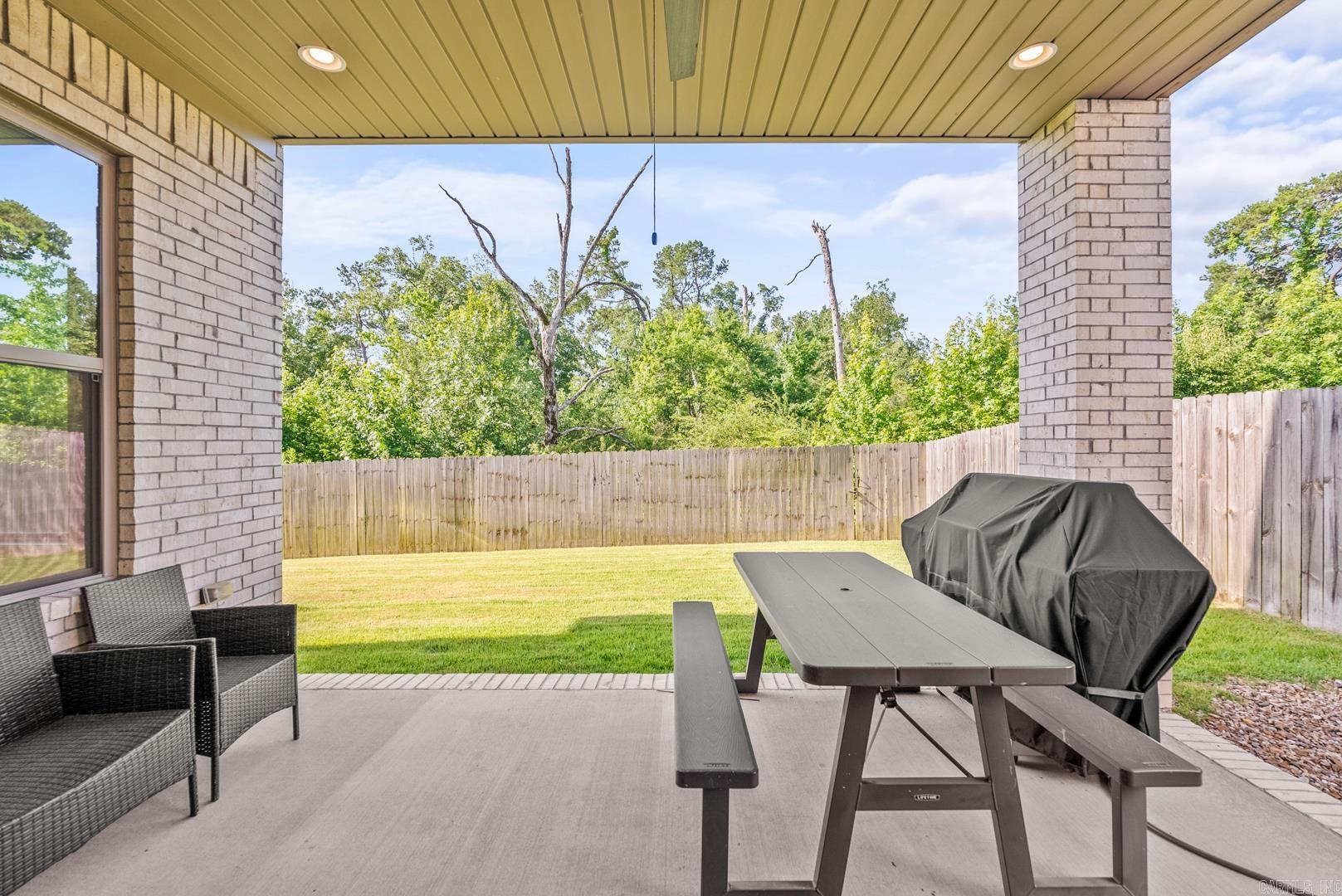 301 Kanis Ridge Dr Little Rock, AR 72223