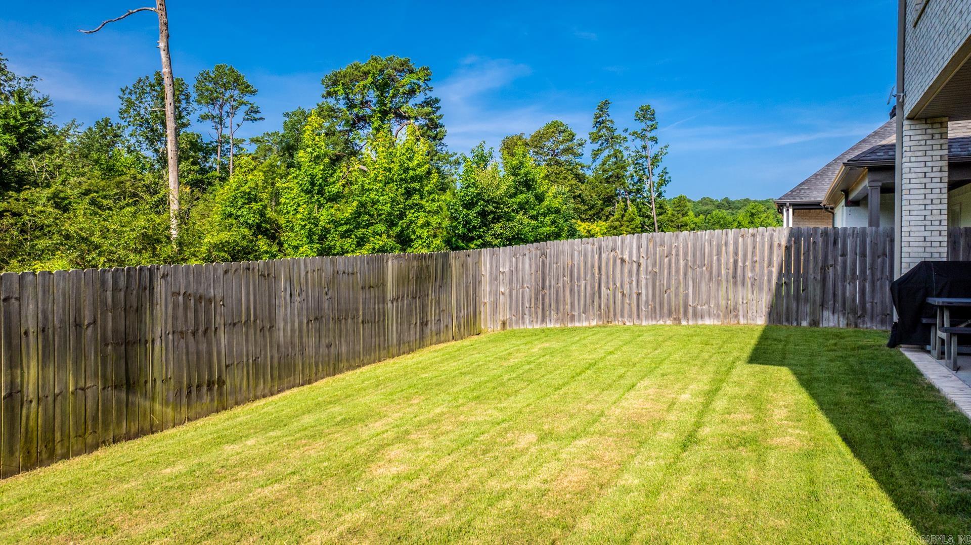 301 Kanis Ridge Dr Little Rock, AR 72223