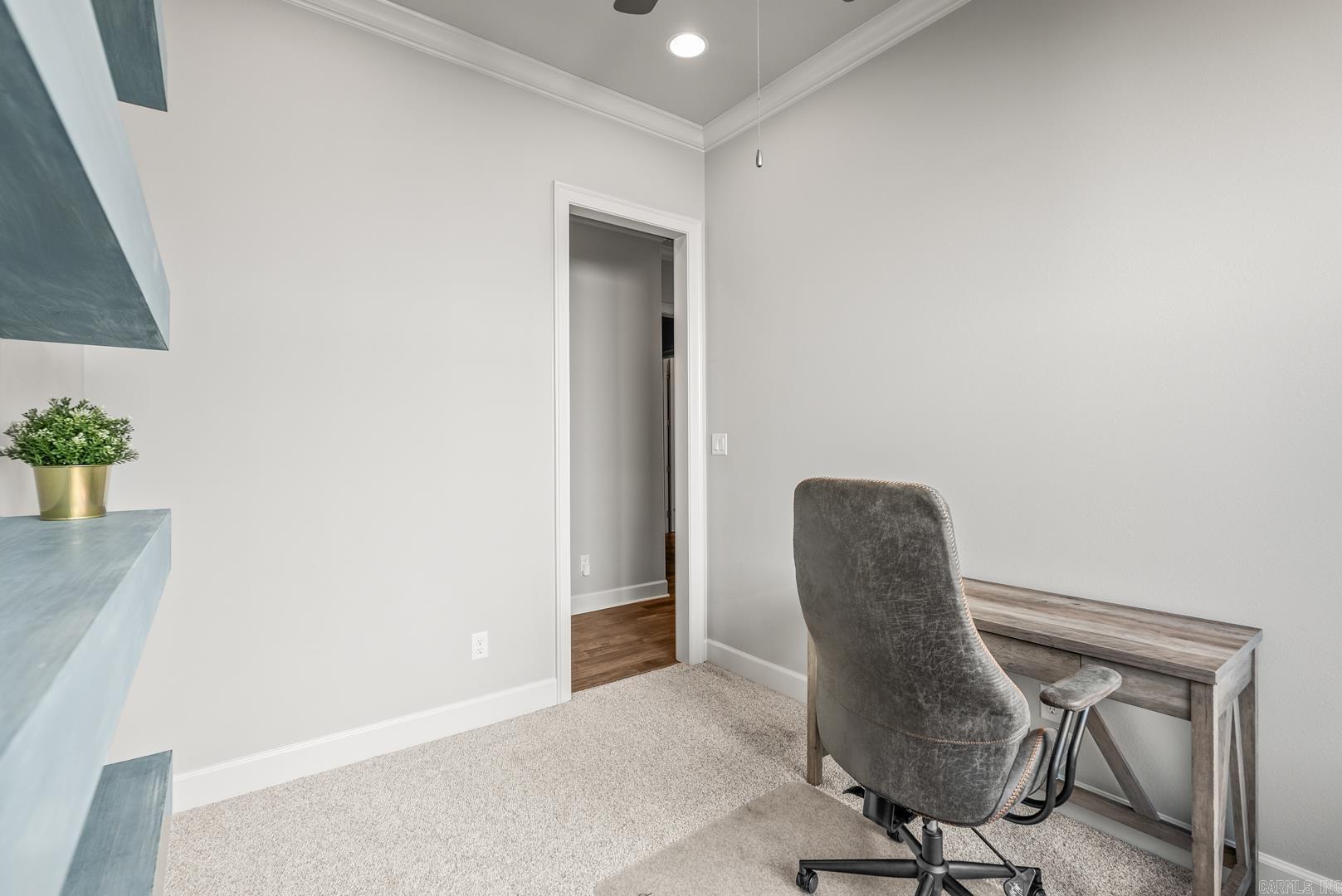 301 Kanis Ridge Dr Little Rock, AR 72223