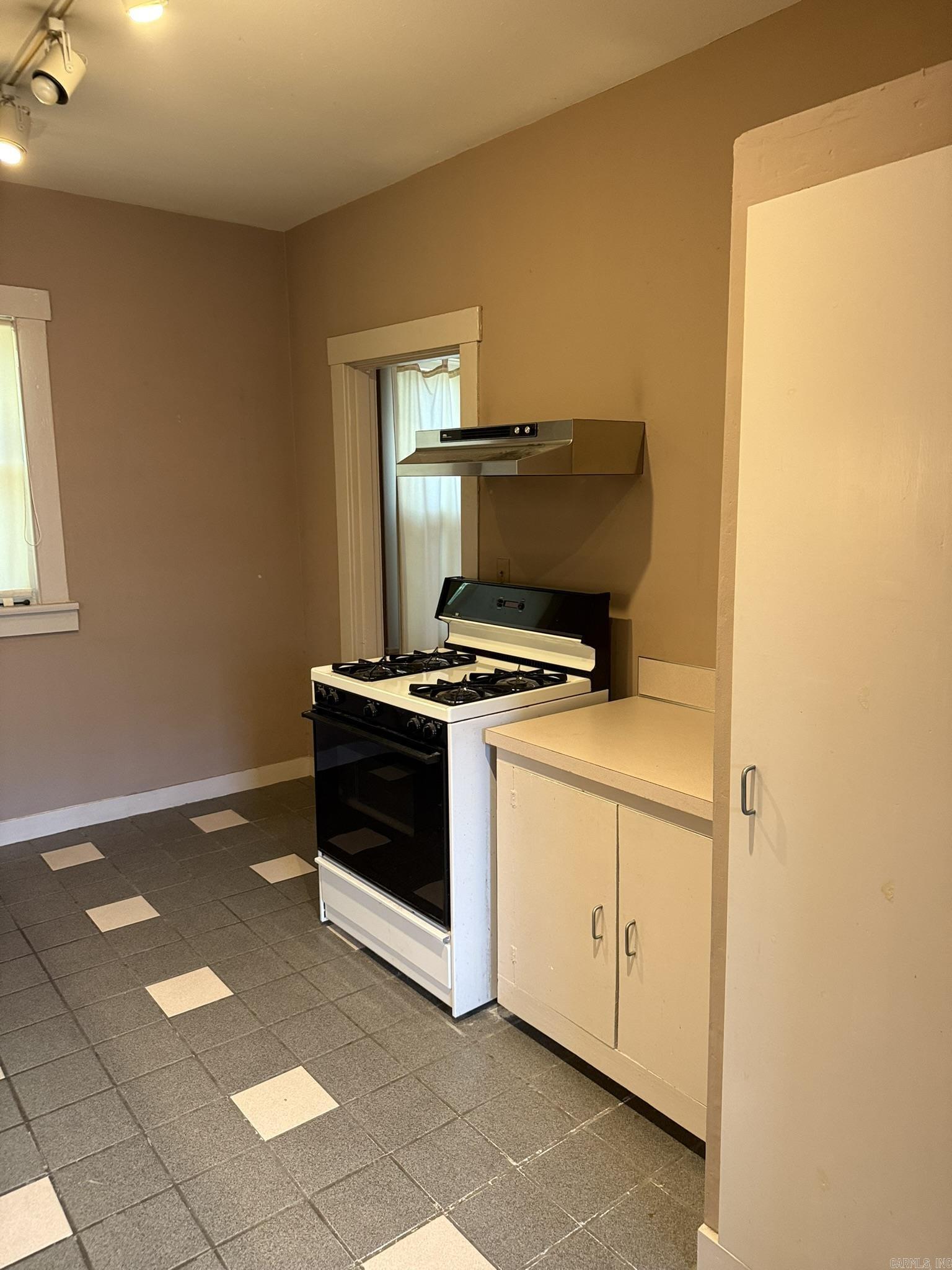 1700 N Taylor  Little Rock, AR