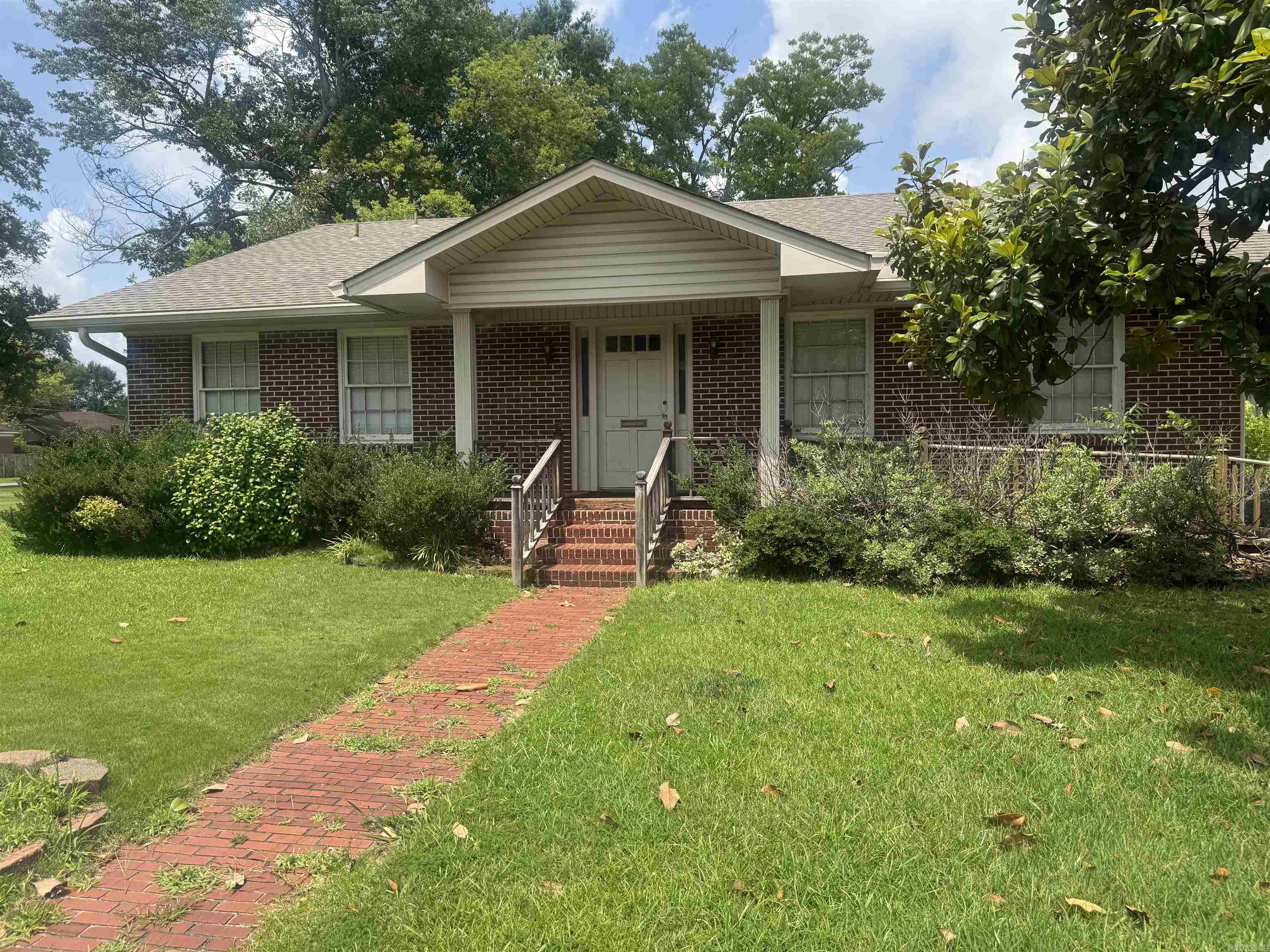 1616 S Cherry  Pine Bluff, AR