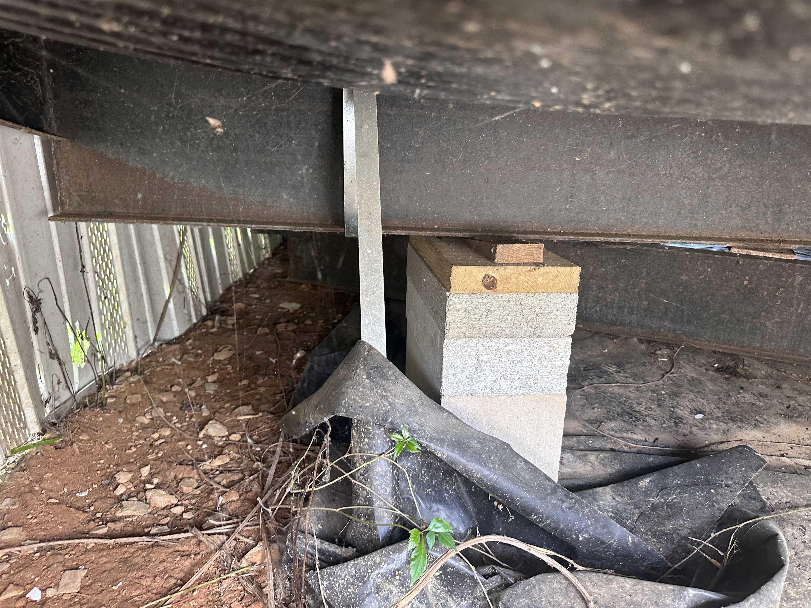 100 Mount Pleasant  Quitman, AR