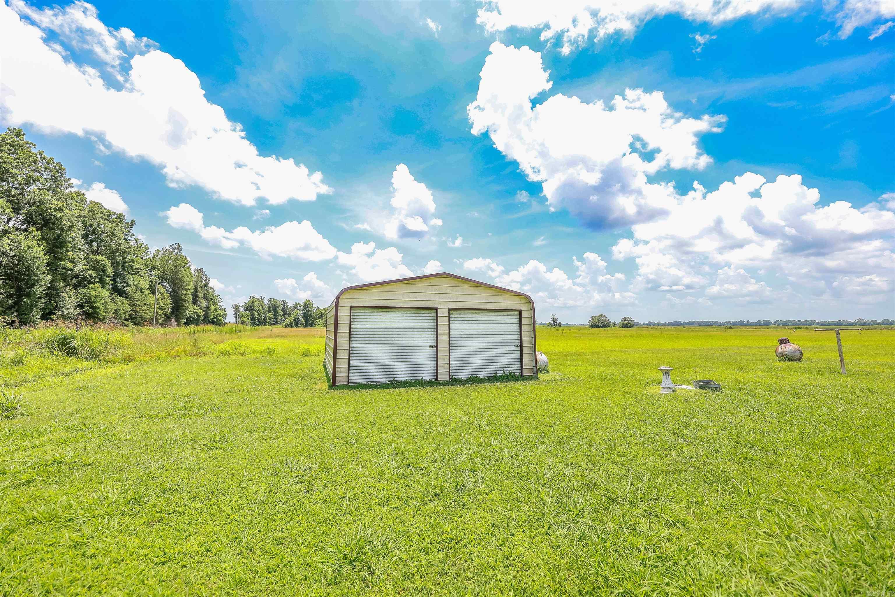 608 S Highway 35 Dermott, AR 71638