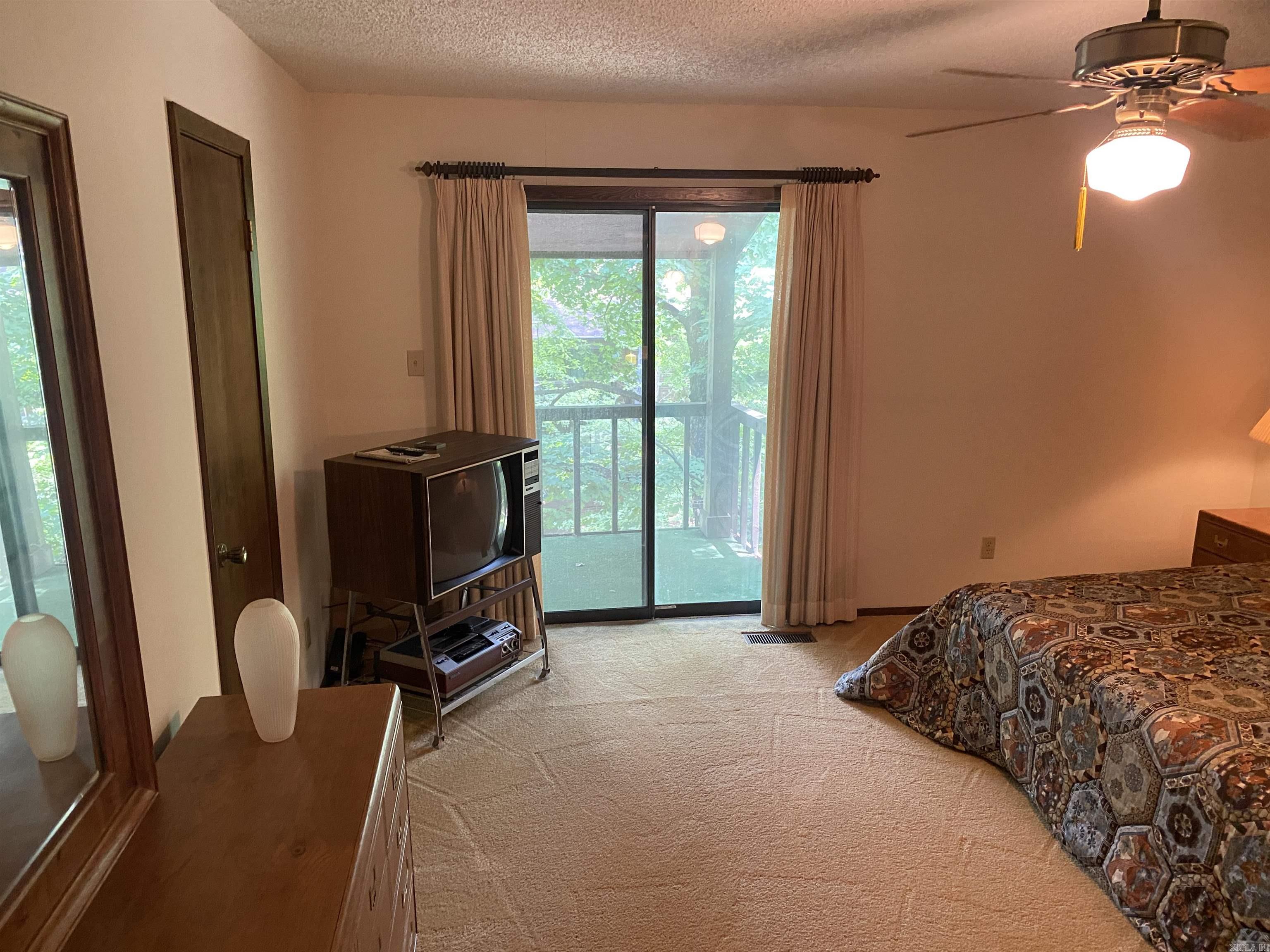 2315 Lakeshore Drive Hot Springs, AR 71913