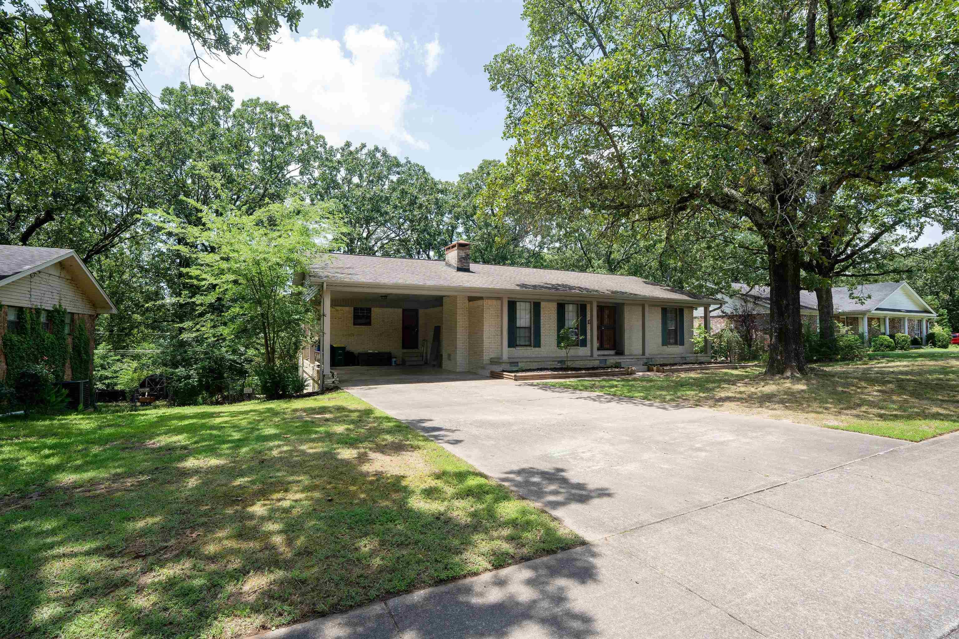 3109 Donaghey  North Little Rock, AR