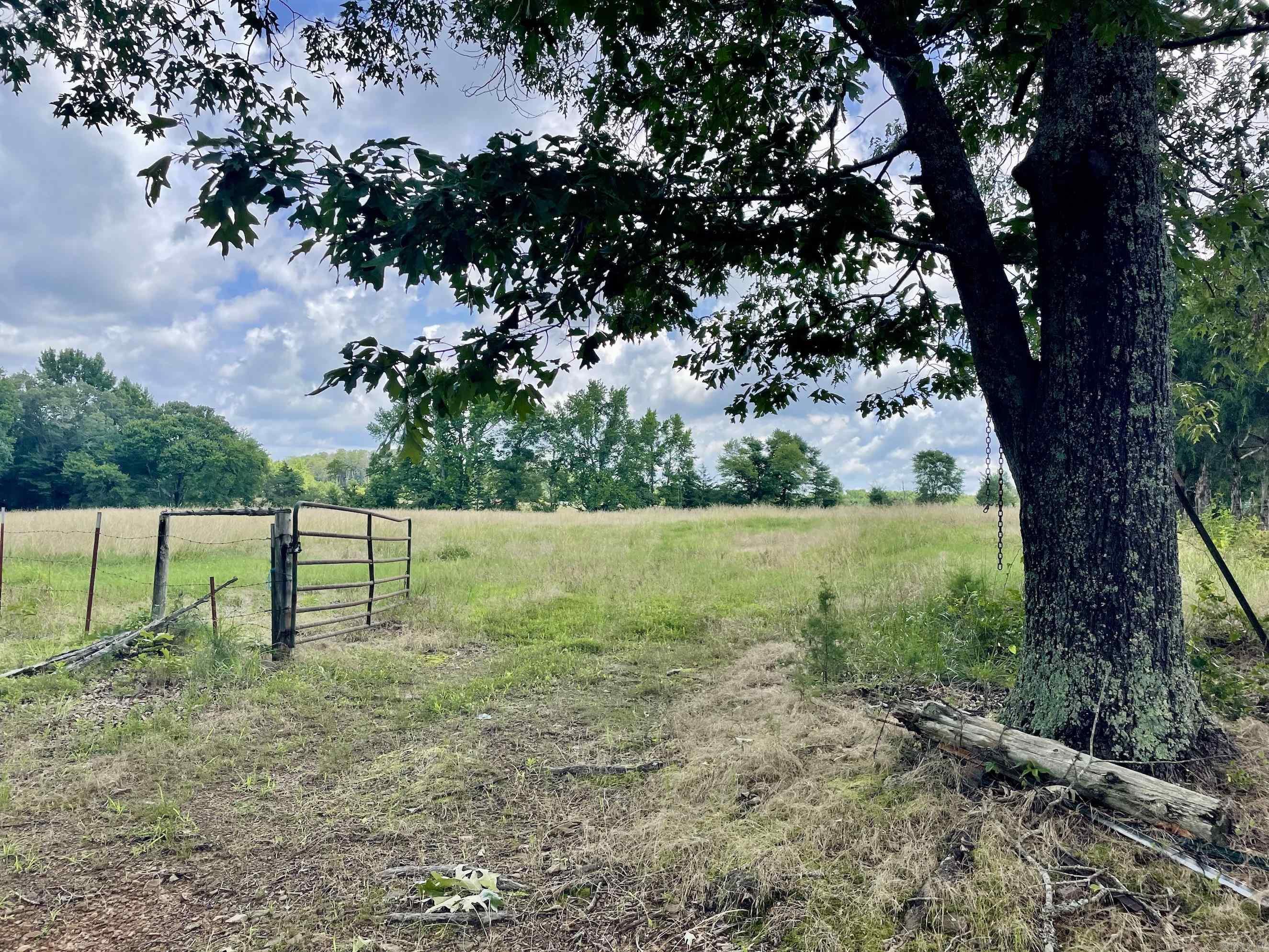 000 Scratch Gravel Road  Damascus, AR