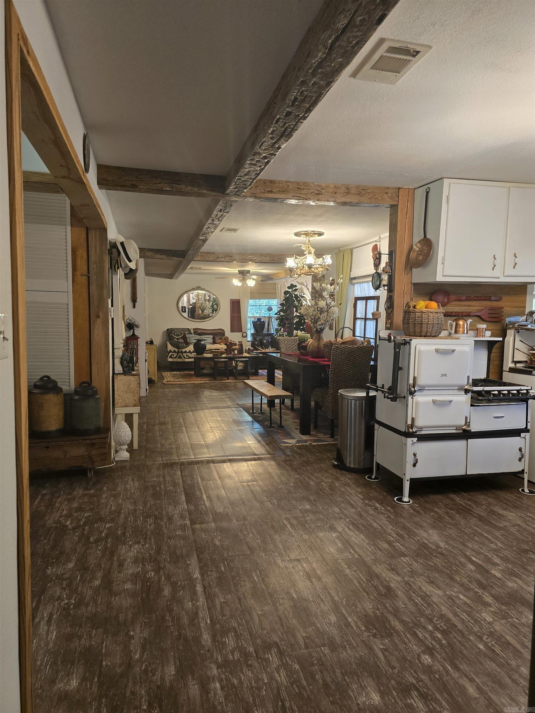 163 Polk Road 659 Mena, AR 71953