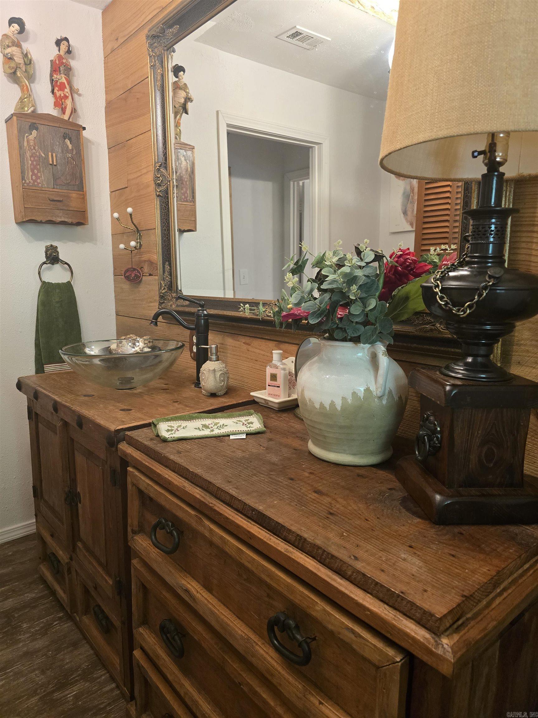 163 Polk Road 659 Mena, AR 71953