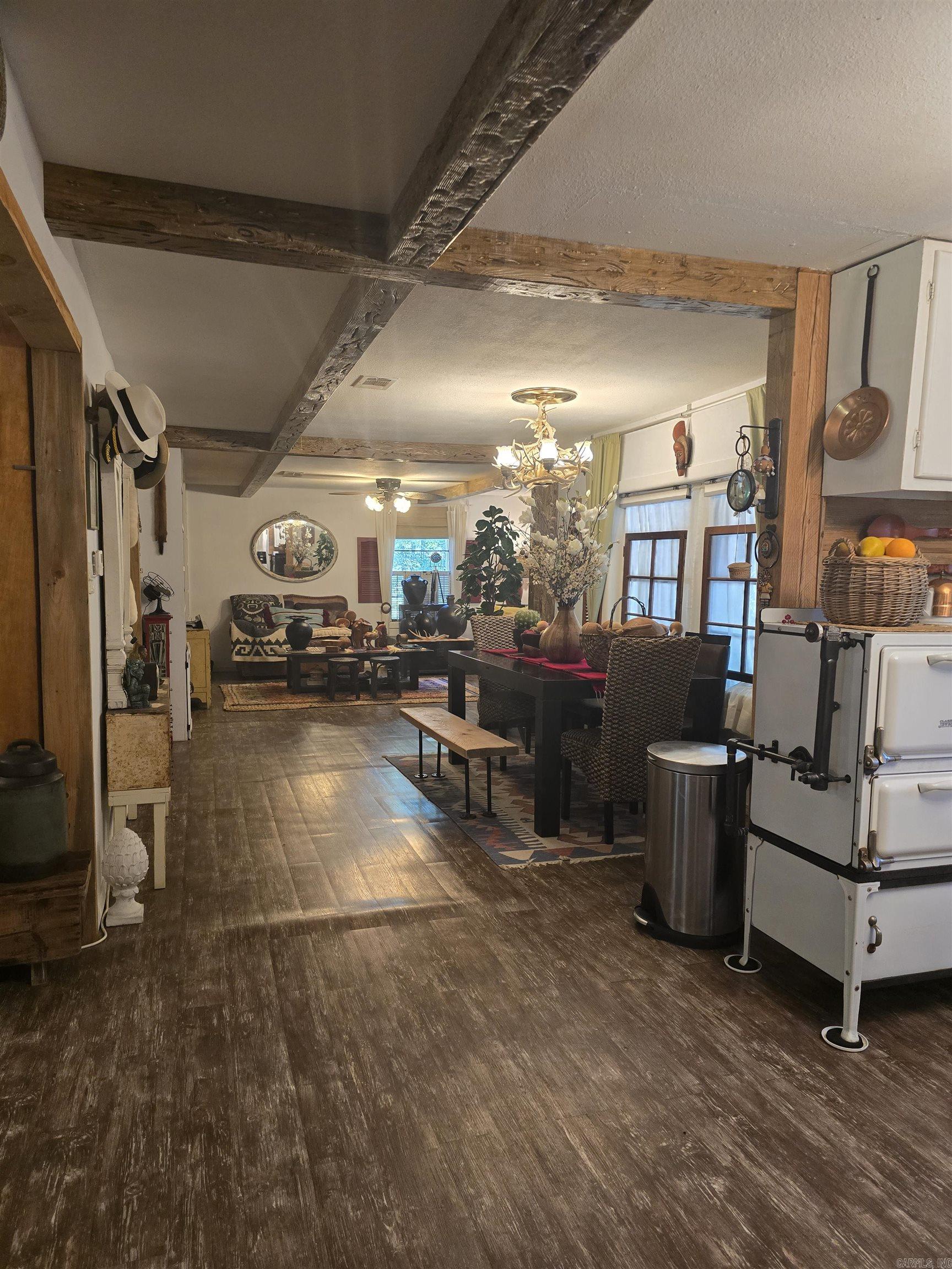 163 Polk Road 659 Mena, AR 71953