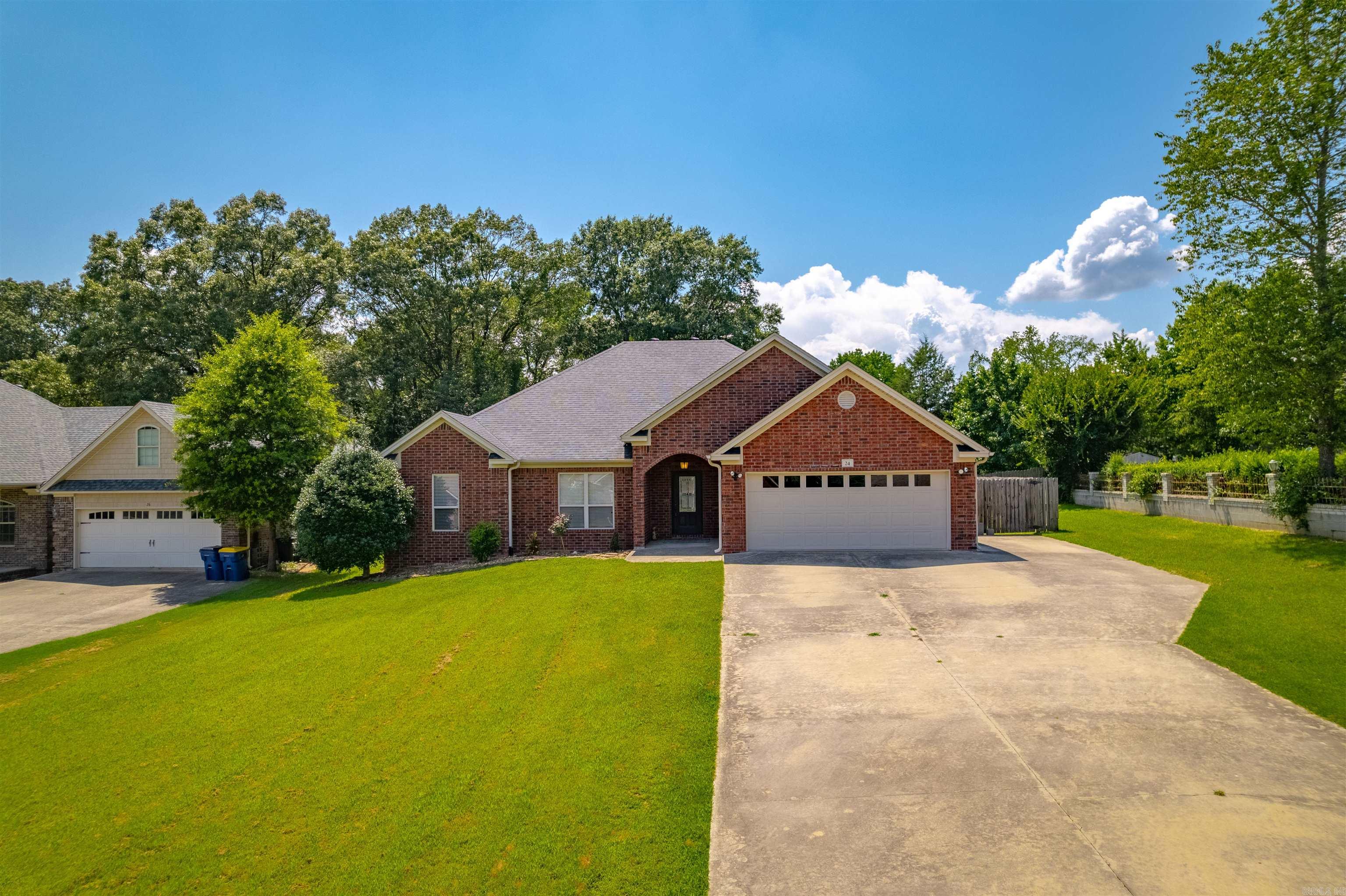 24 Tradewinds Dr