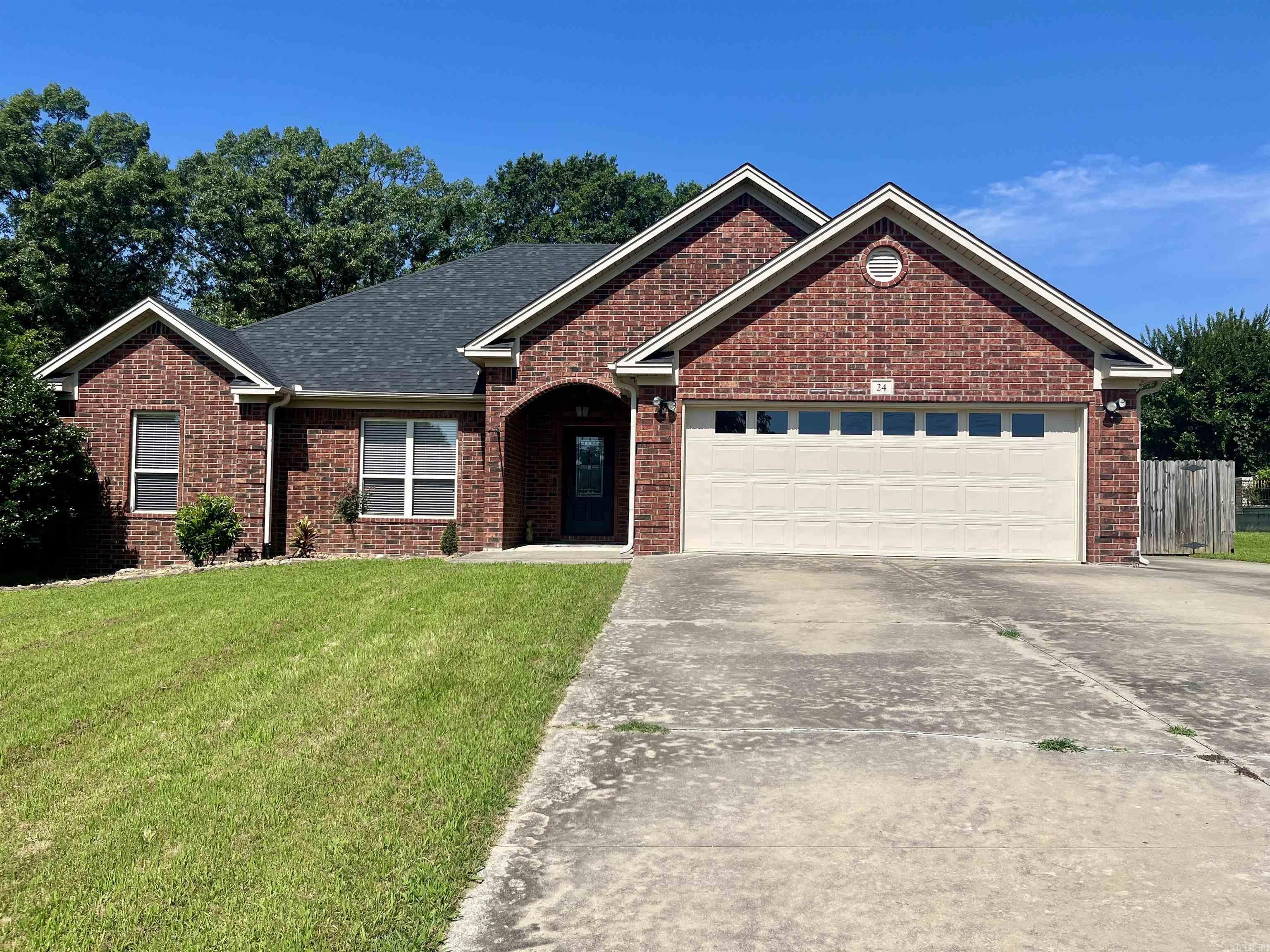 24 Tradewinds Dr — photo 3