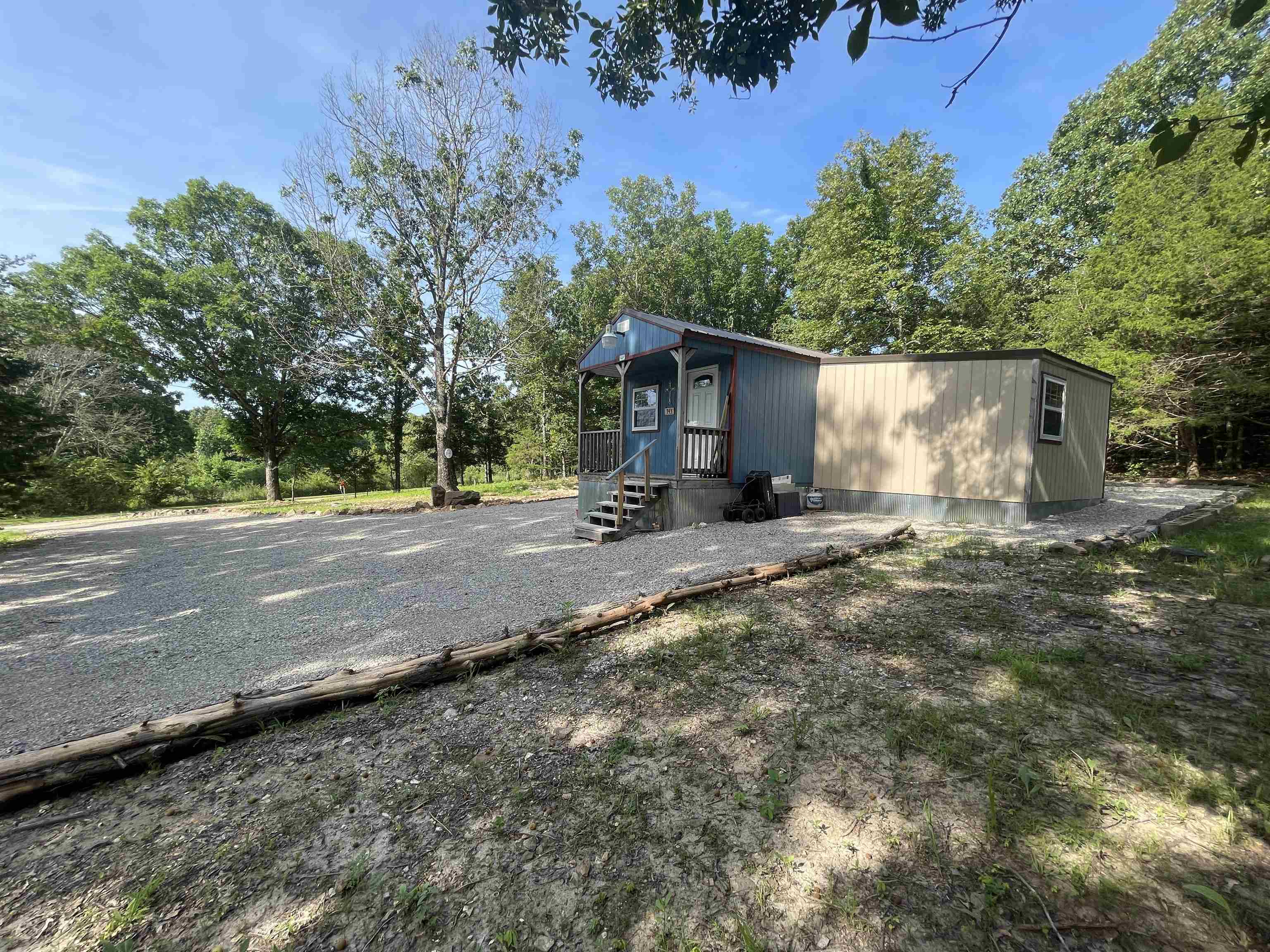 743 The Day  Ash Flat, AR