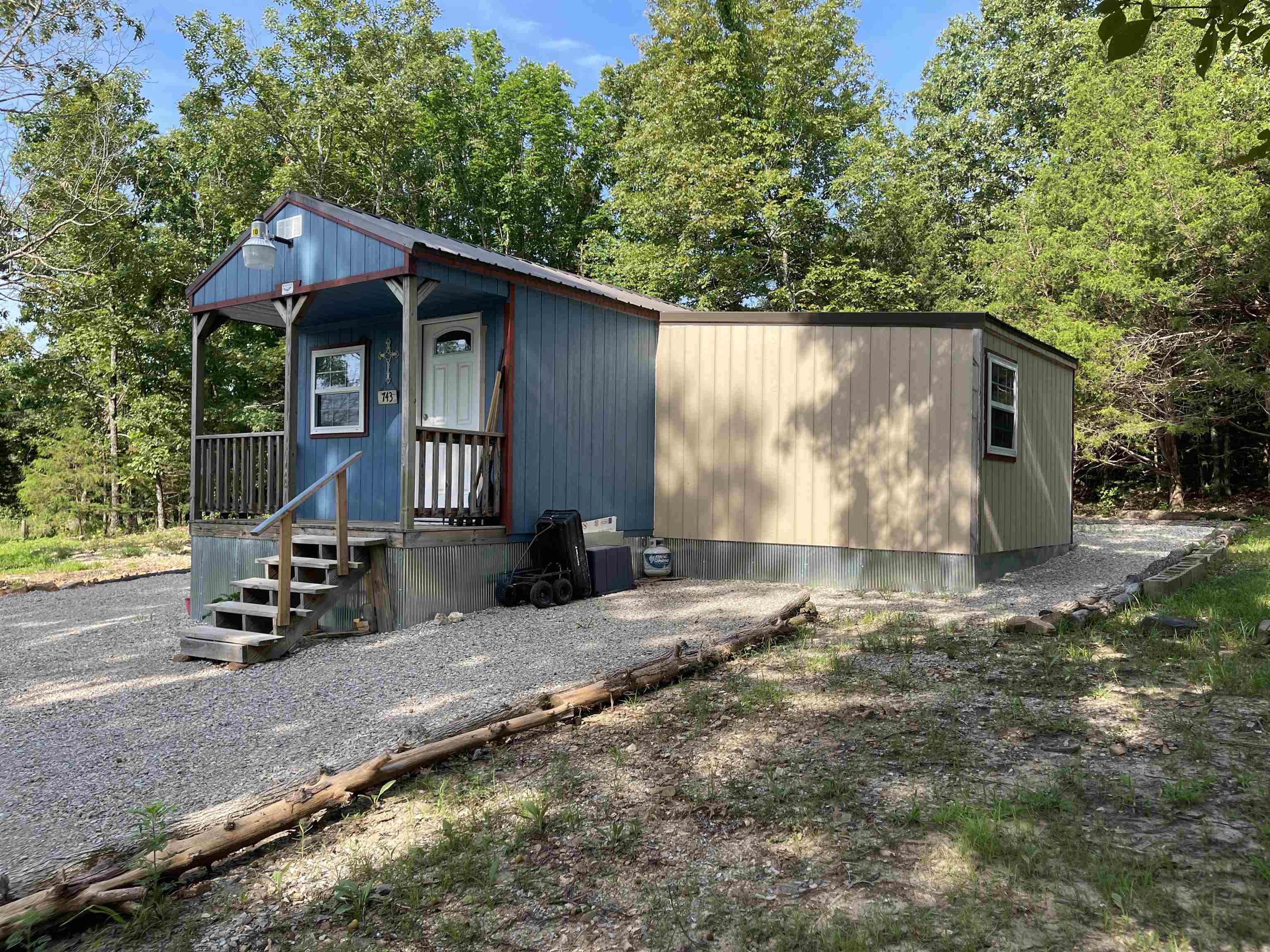 743 The Day  Ash Flat, AR