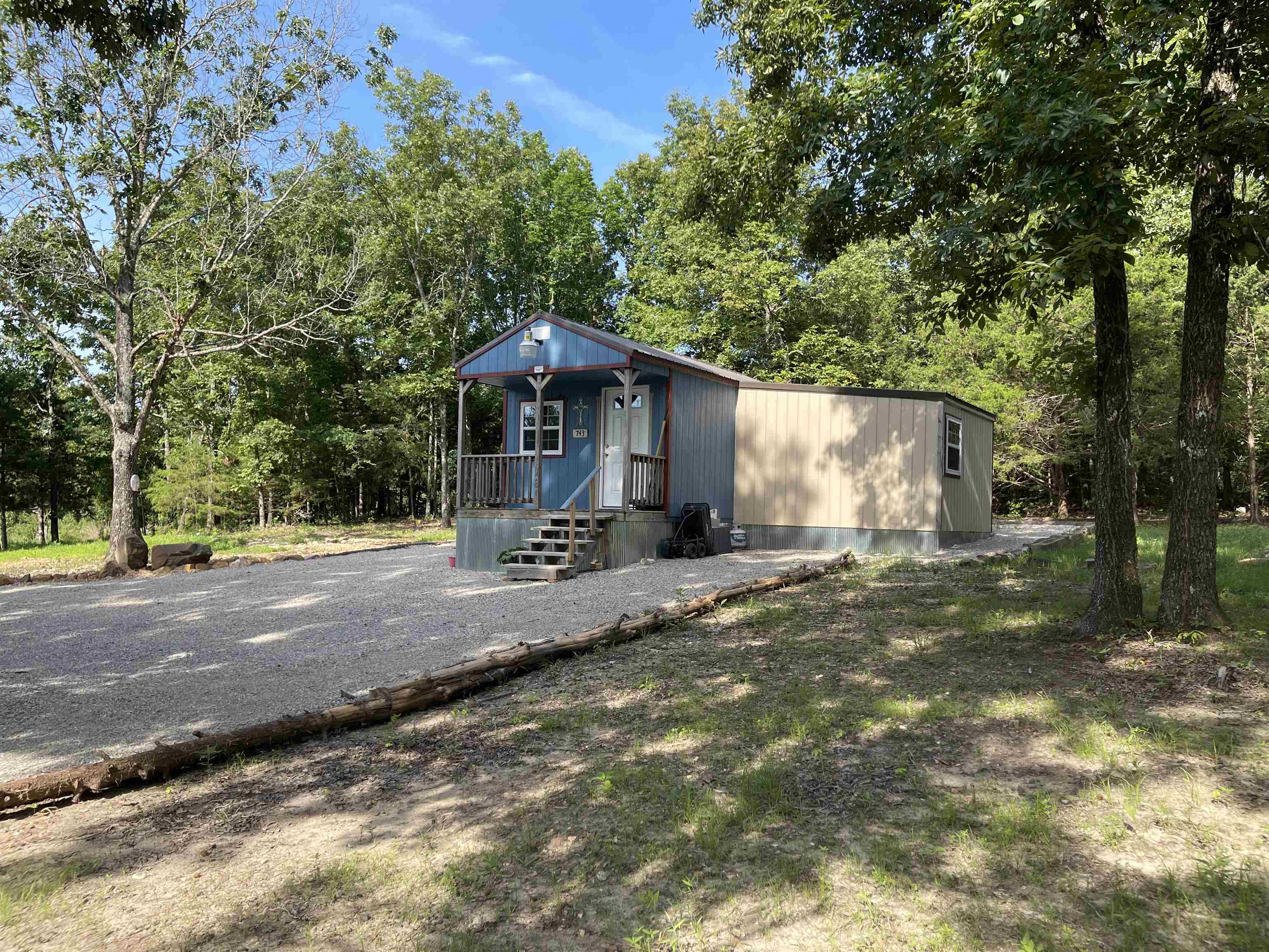 743 The Day  Ash Flat, AR