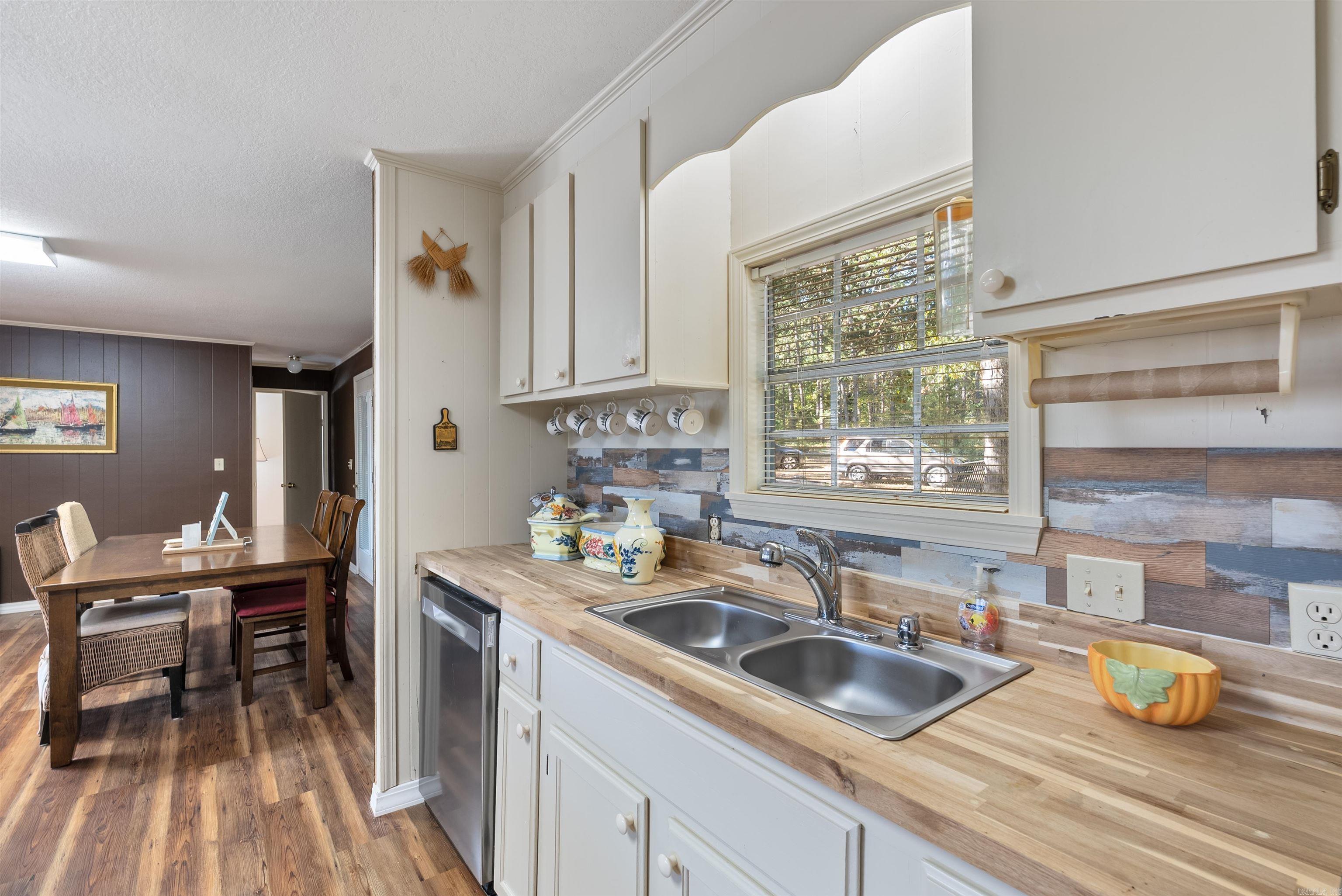 145 Jay Tee Fairfield Bay, AR 72088