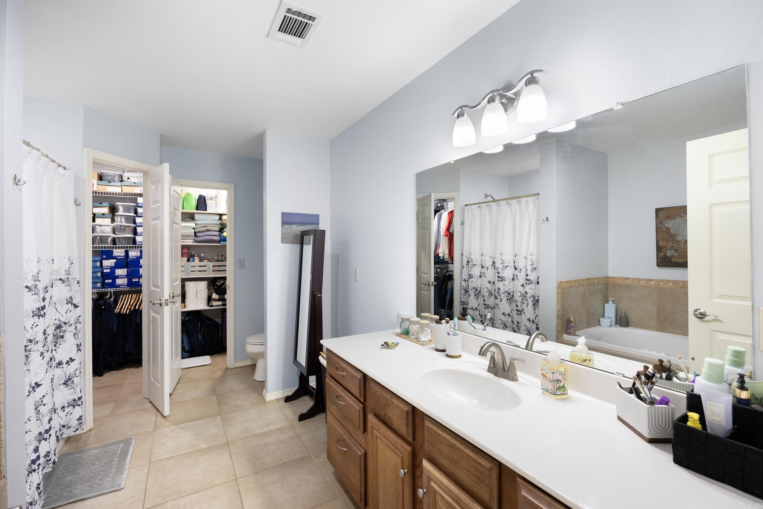 109 Topeka Court Russellville, AR 72802