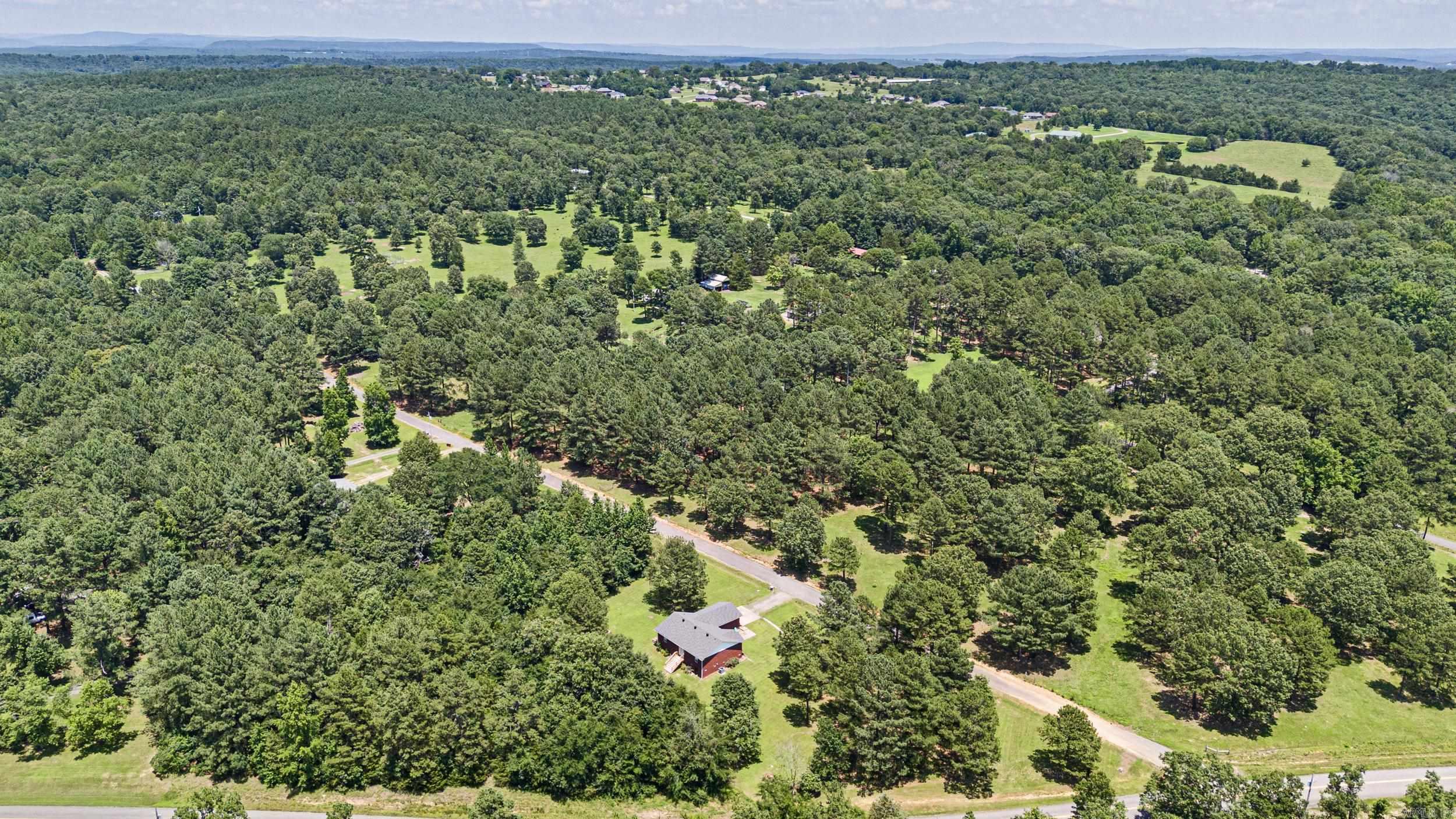 109 Topeka Court Russellville, AR 72802