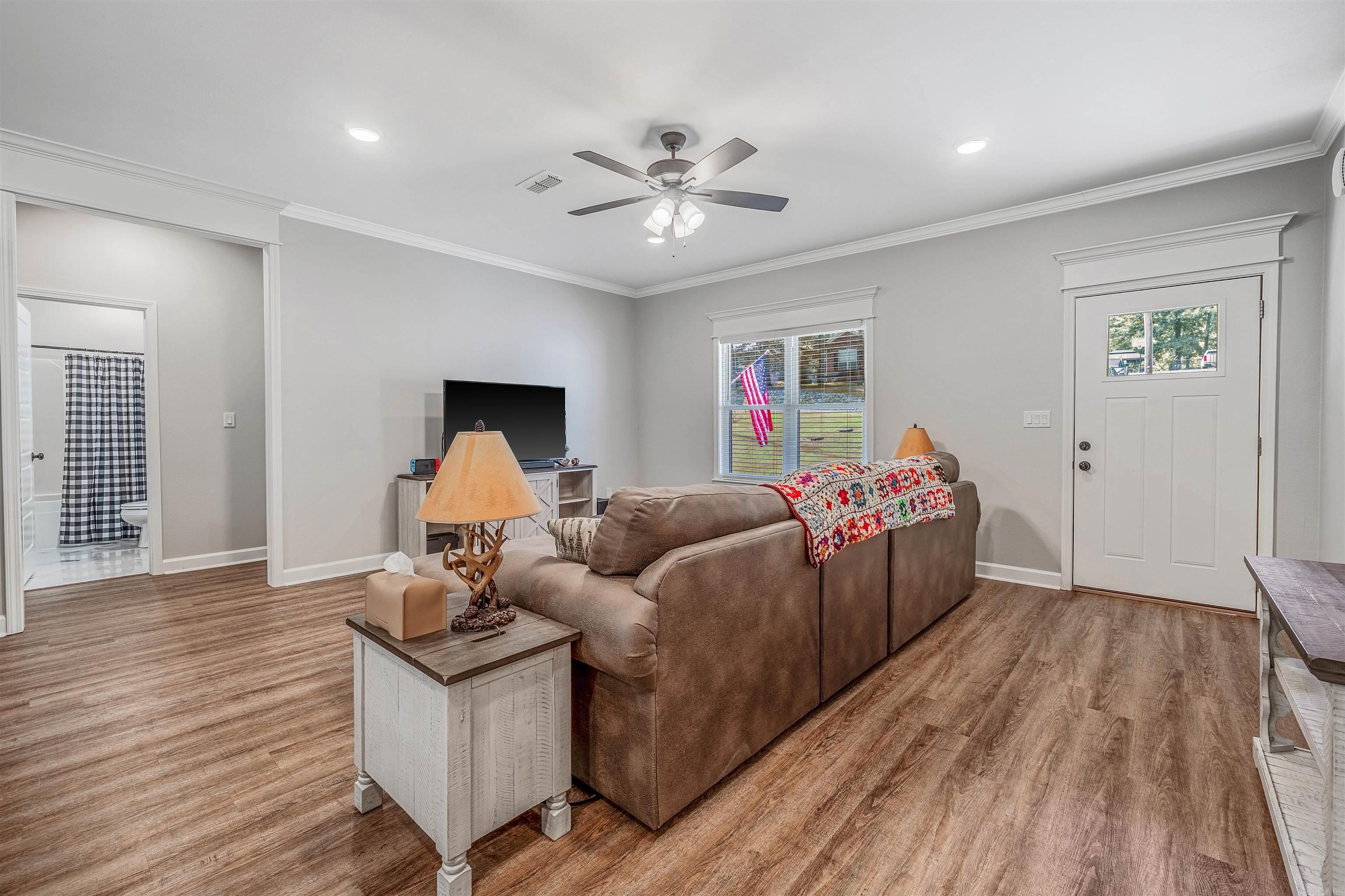 136 Stonebriar Drive Hot Springs, AR 71913-7745