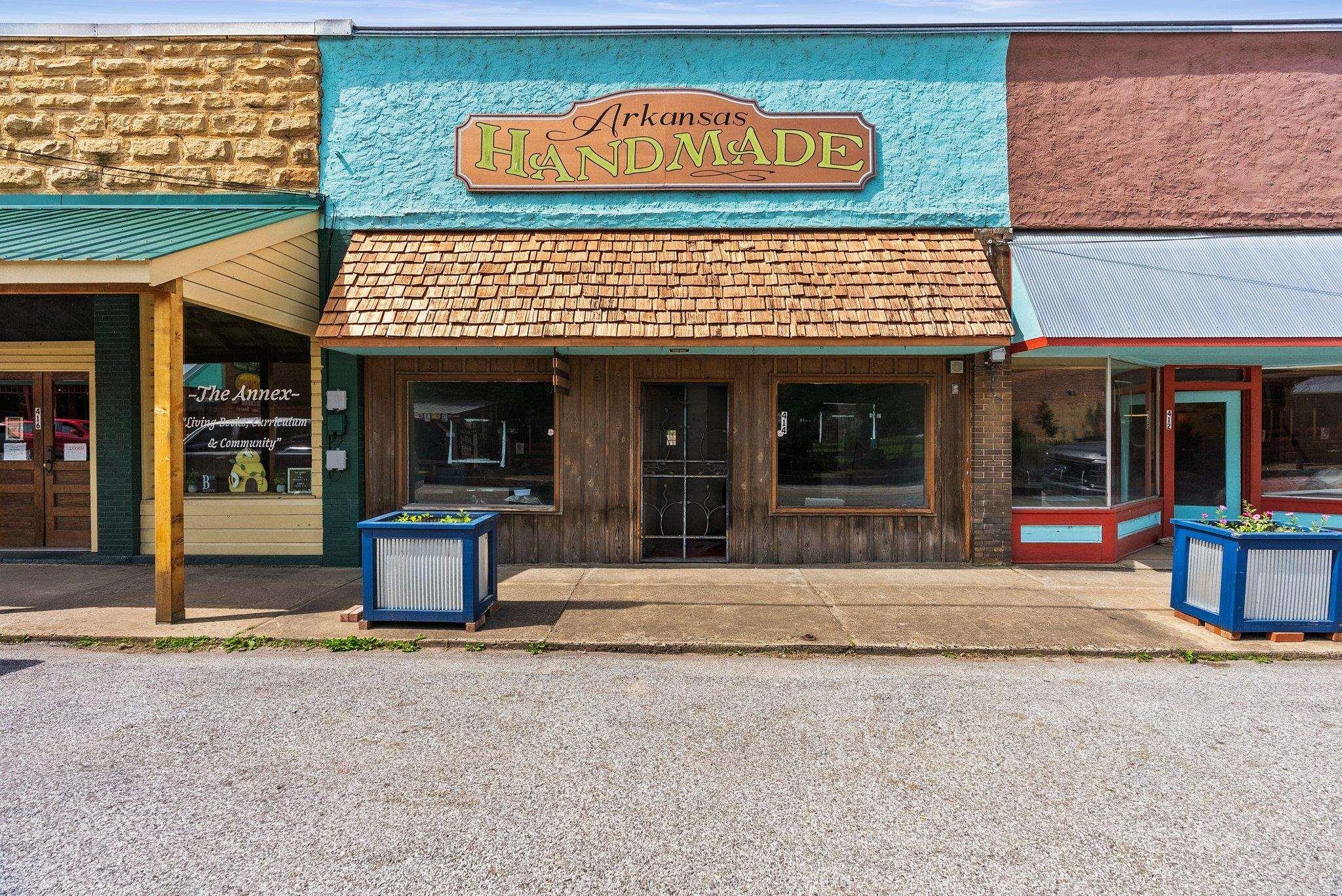 414  Main Street  Leslie, AR