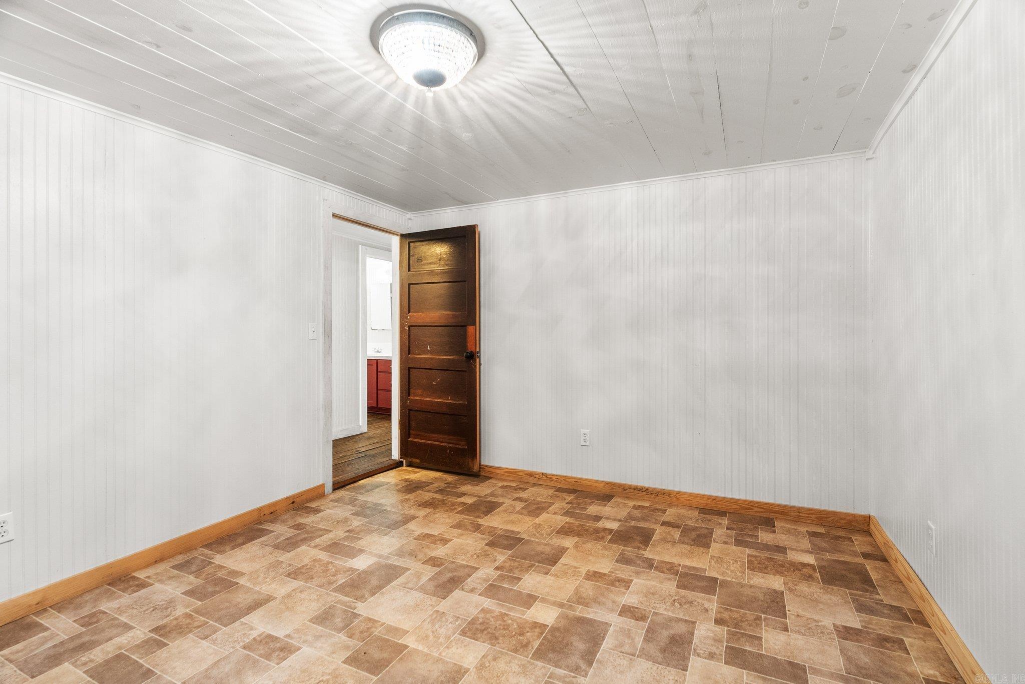 414 Main Street  Leslie, AR