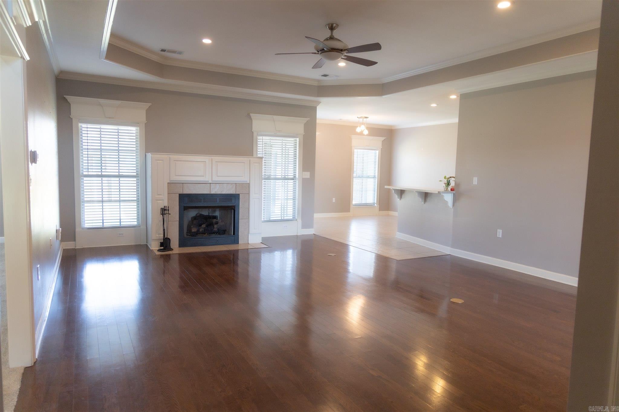 2351 Lakeshore Lane — photo 5