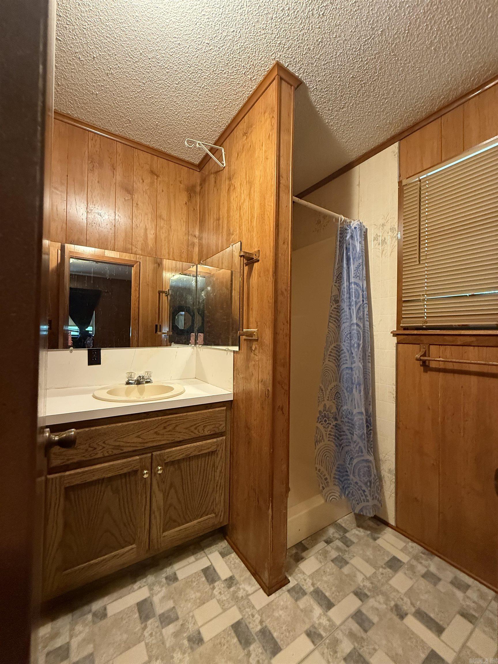 2339 N HWY 167  Hampton, AR