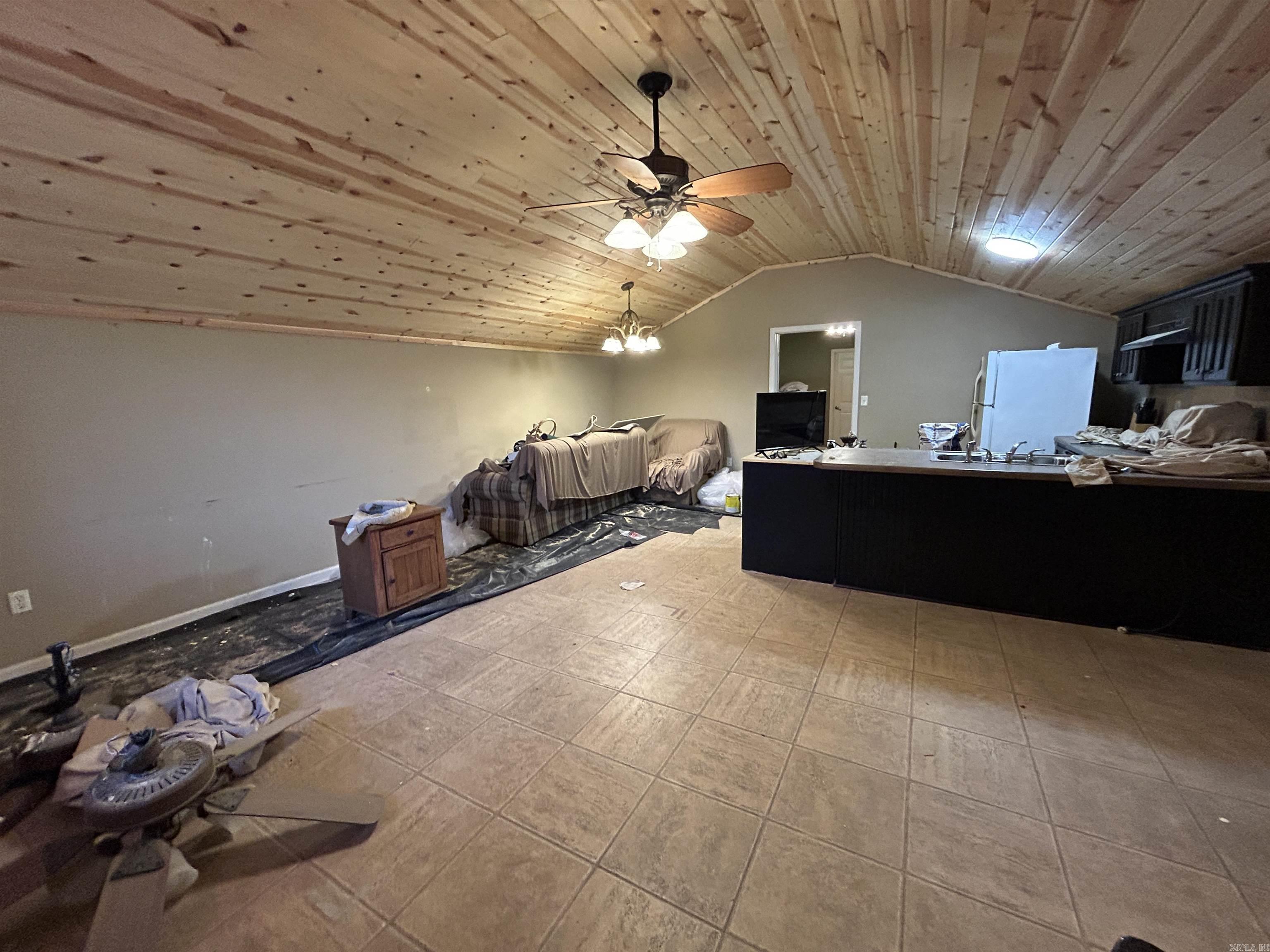 5 Lobo  Heber Springs, AR