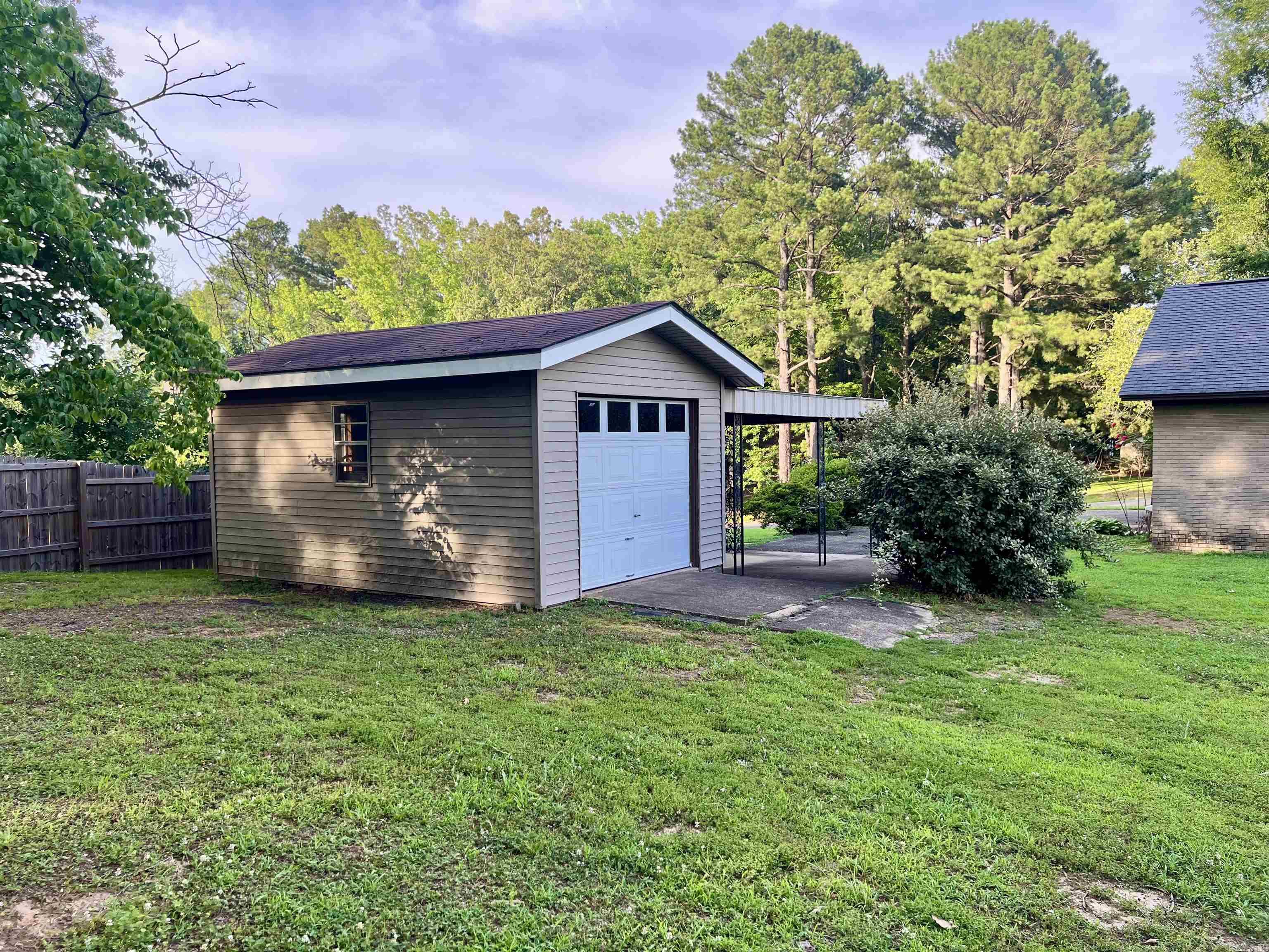 101 Fairway Drive Bald Knob, AR 72010