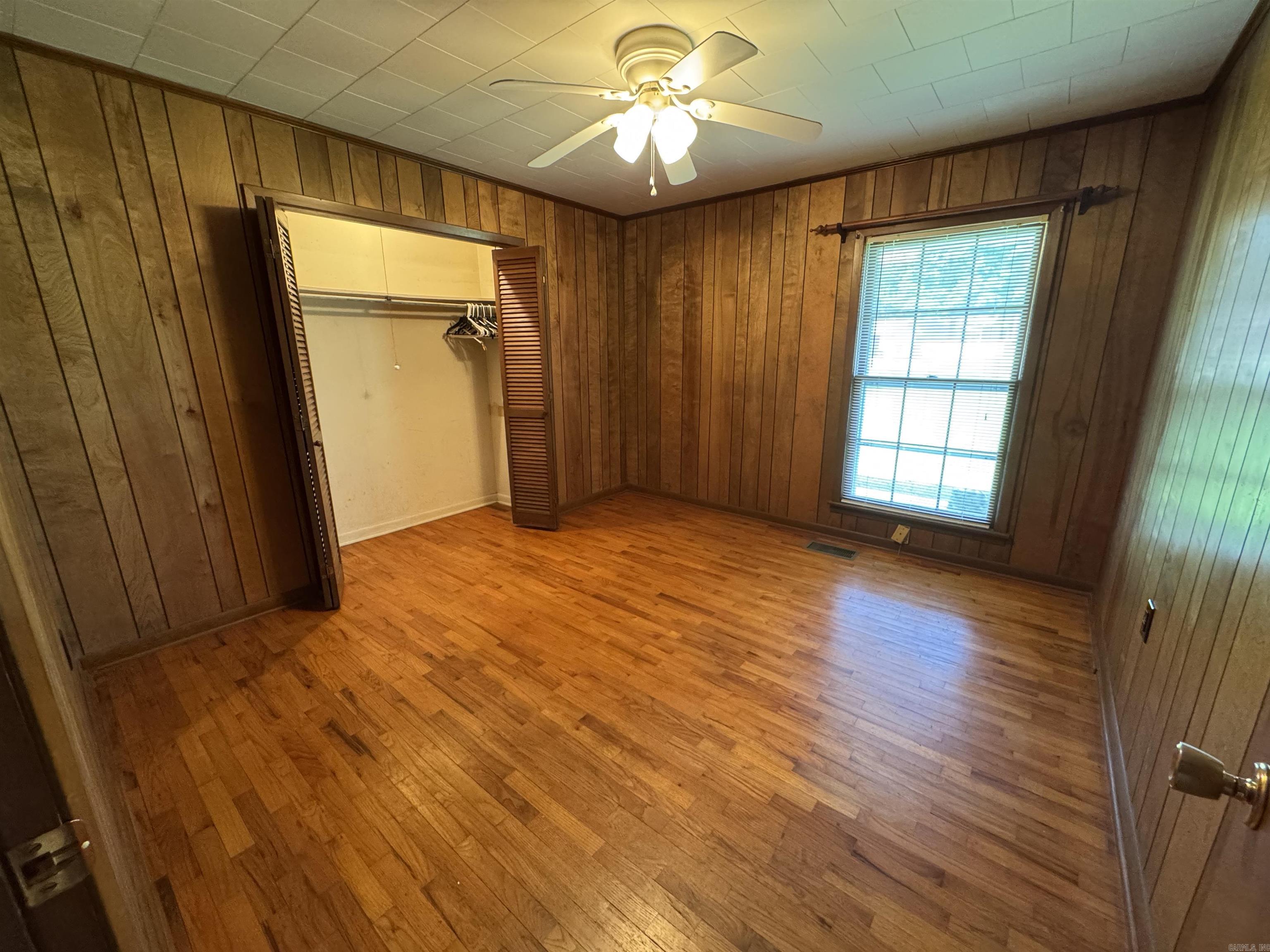 937 Homecrest Drive Piggott, AR 72454