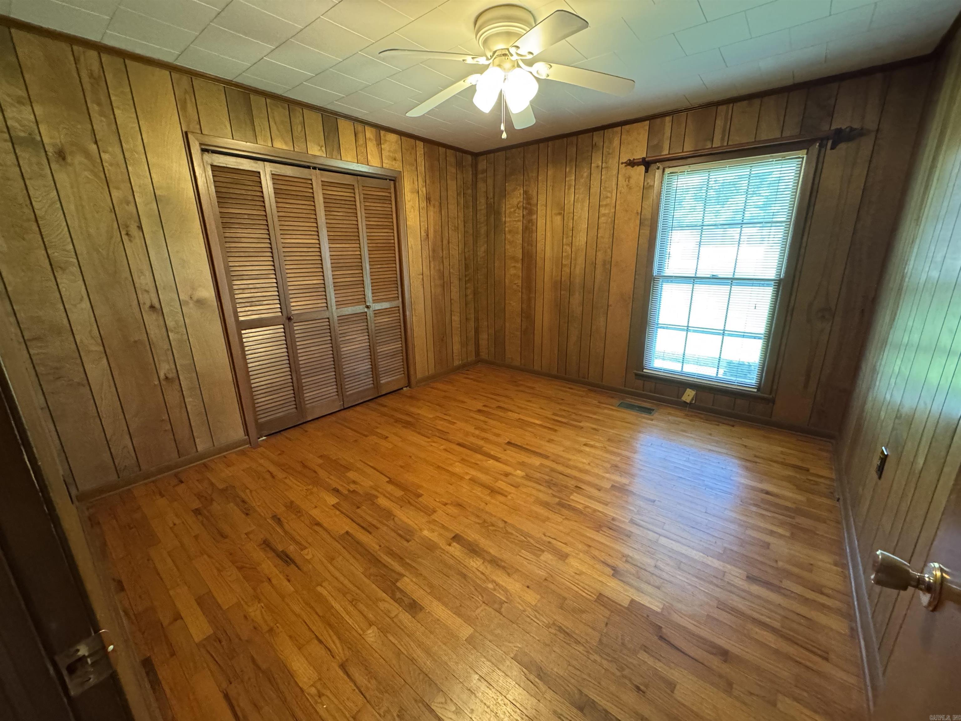 937 Homecrest Drive Piggott, AR 72454